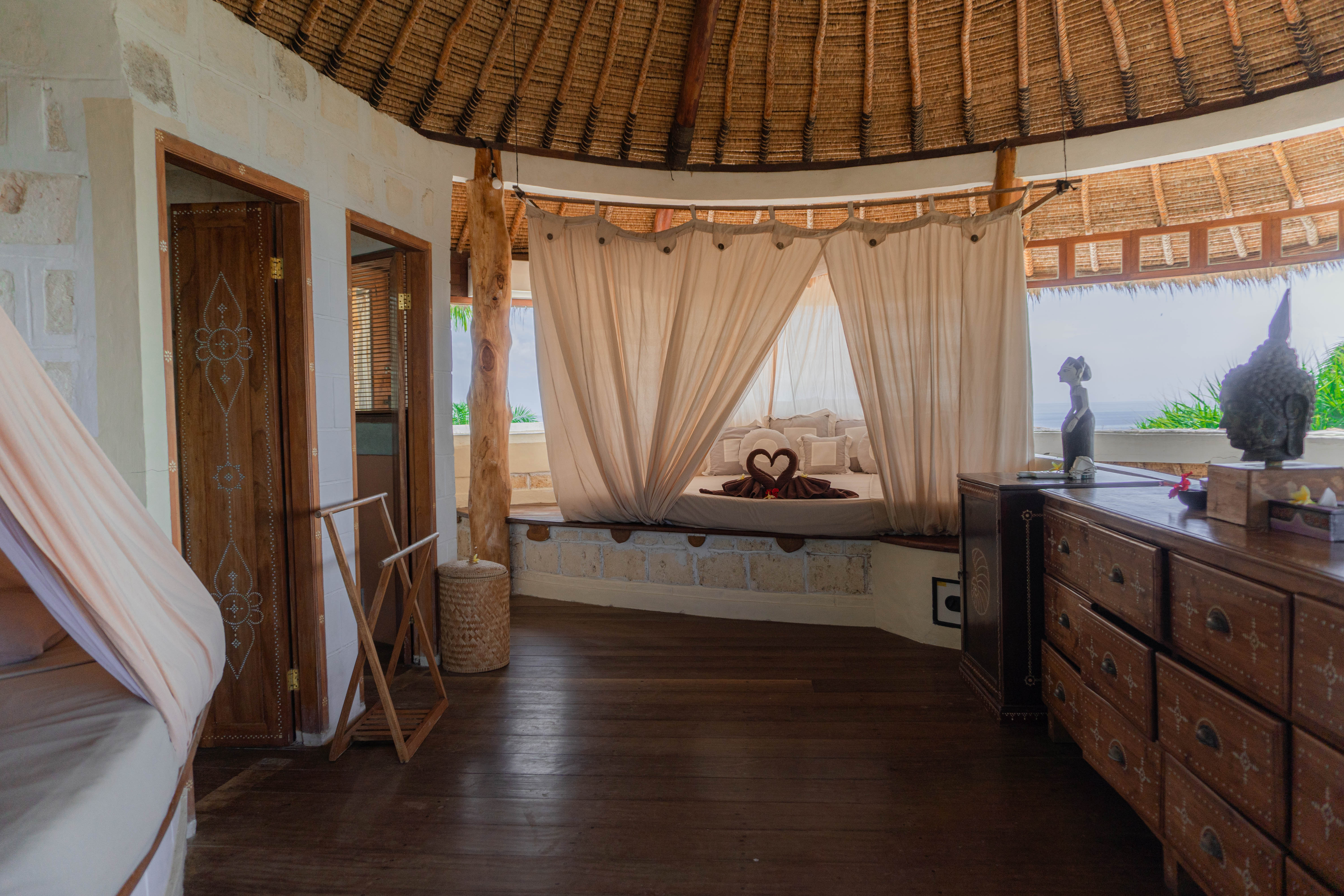 Villa Three Bedrooms Three Bathrooms