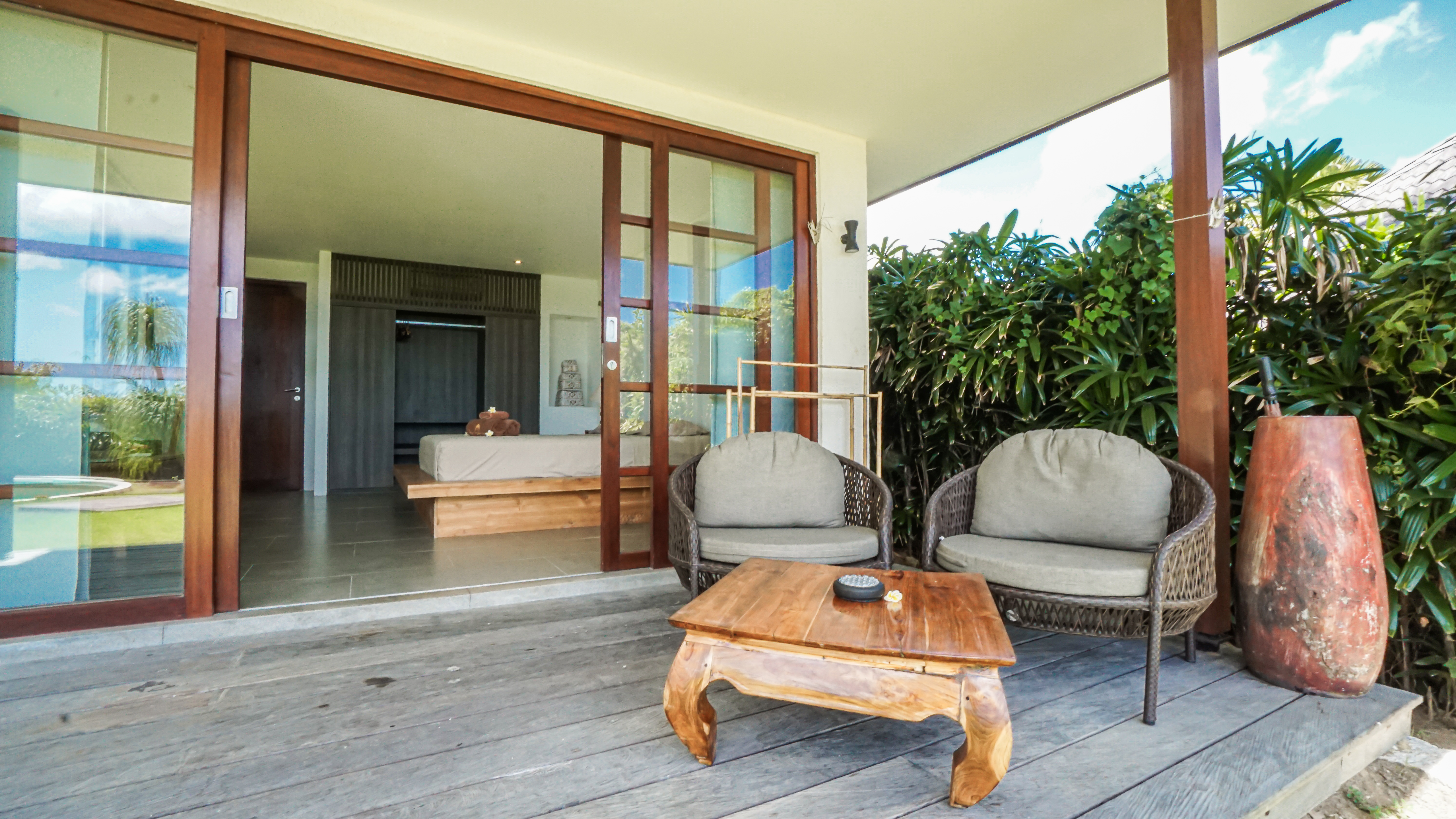 Villa Three Bedrooms Three Bathrooms