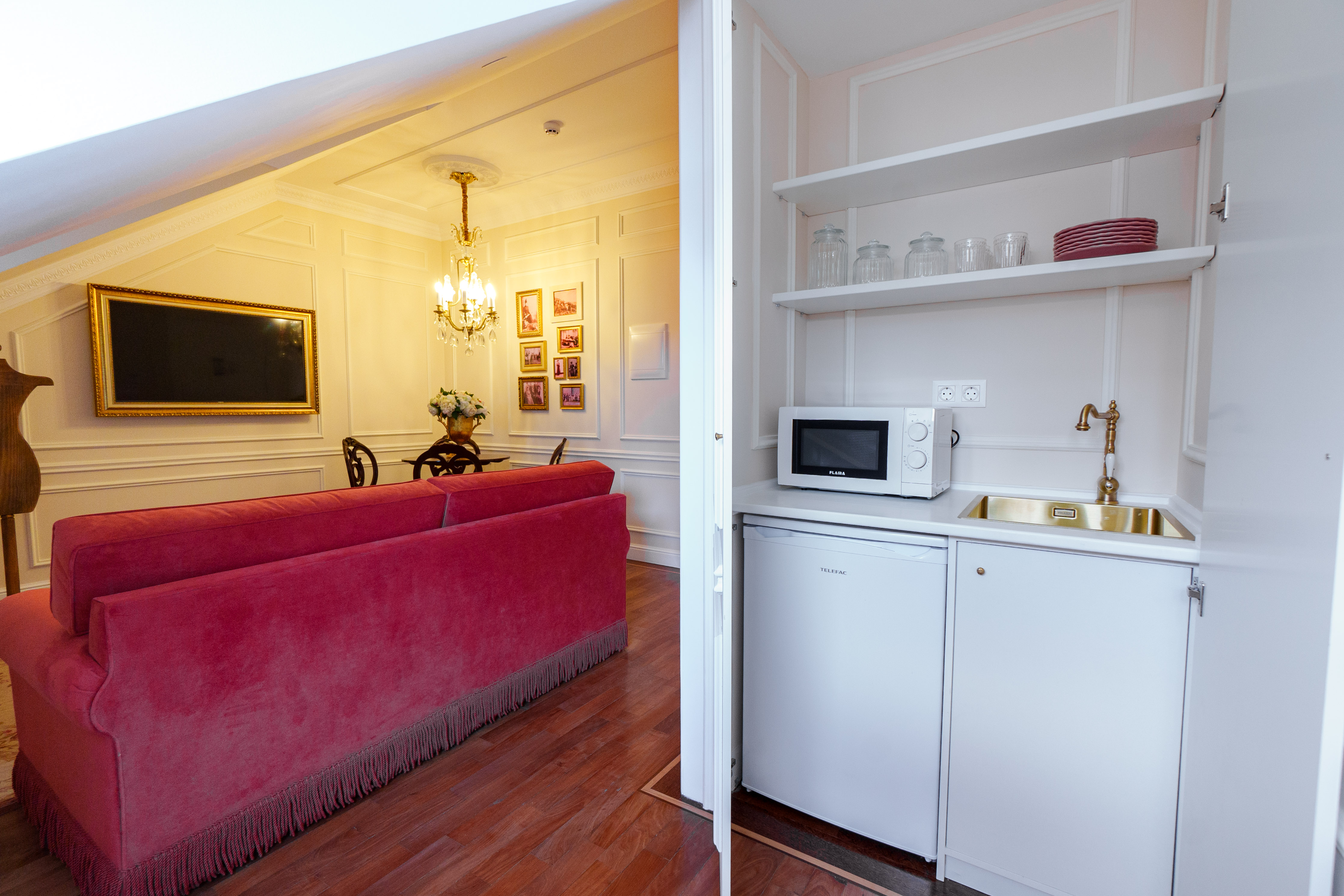 Family Room Capacity 6 Two Bedrooms