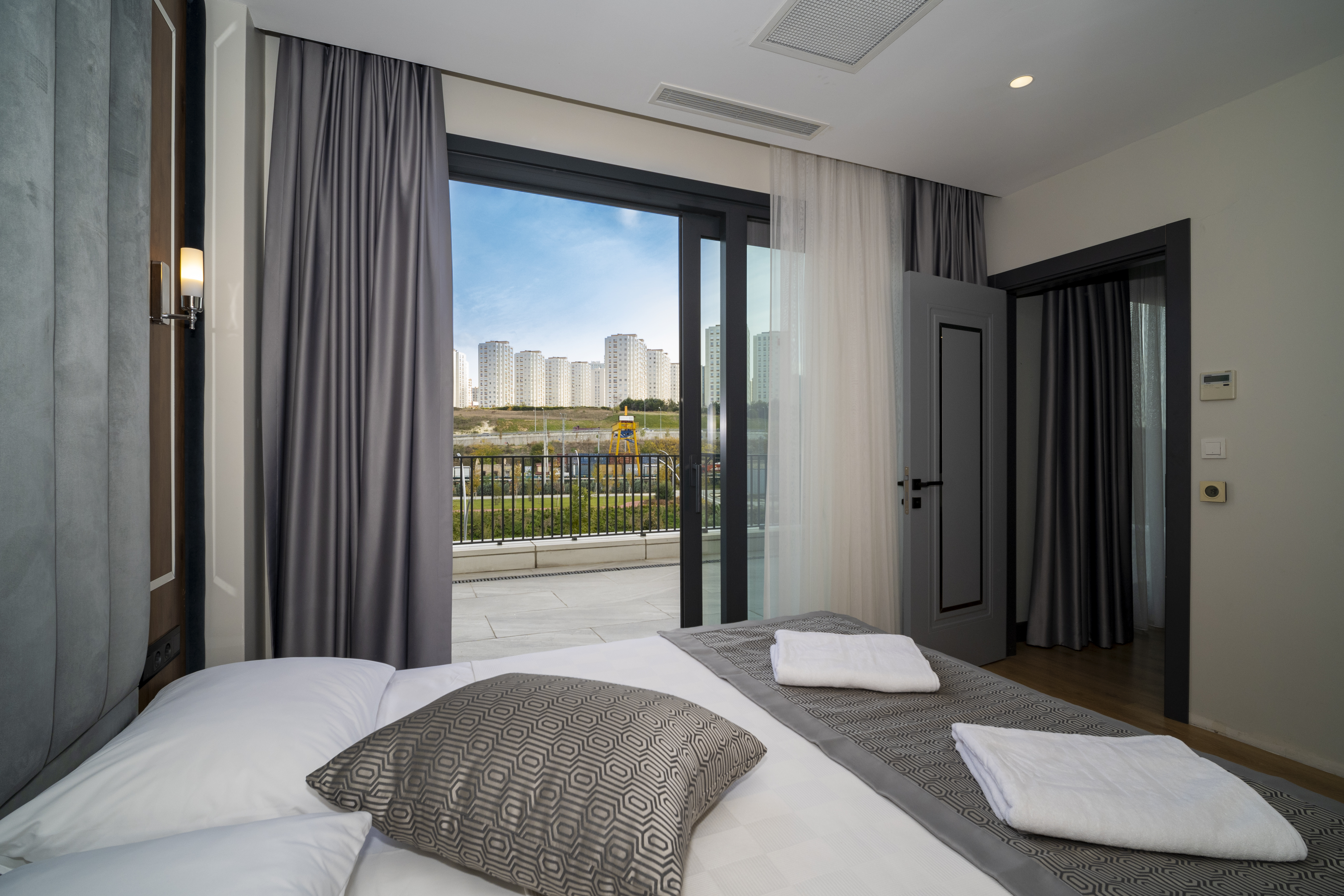 Apartment Deluxe with Balcony