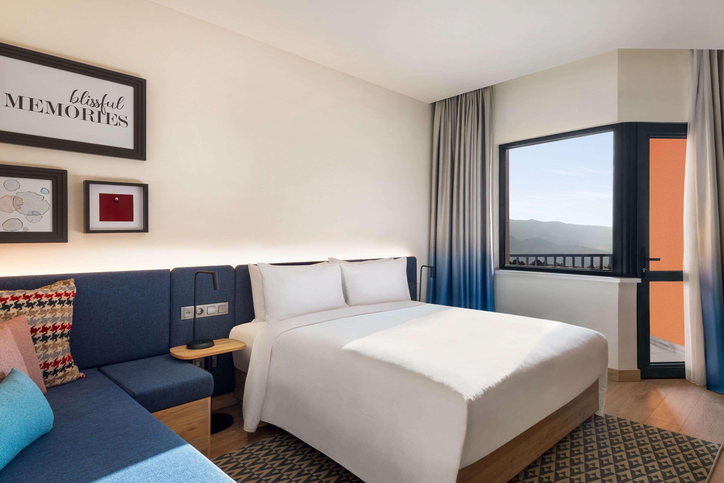 Double Deluxe Queen Bed