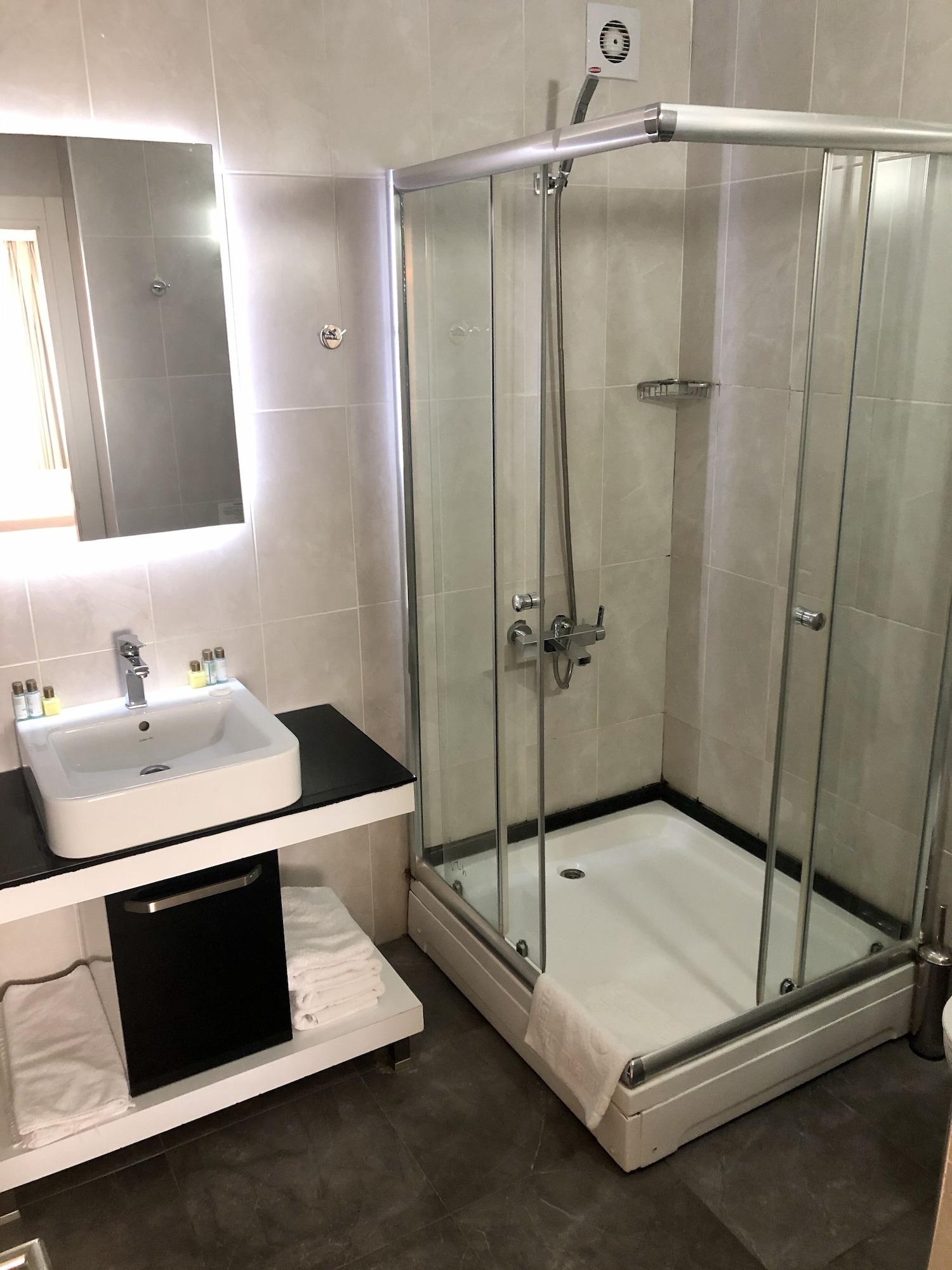 Room Two Double Beds