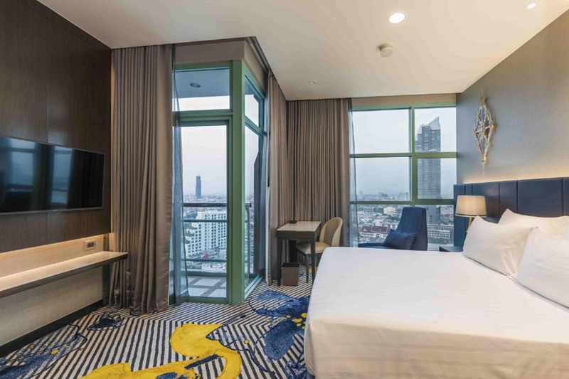 Suite Two Bedrooms with Views