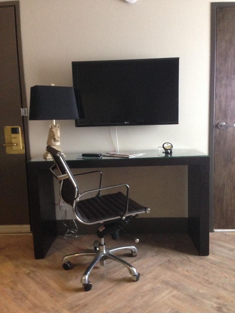 Double Queen Size Bed