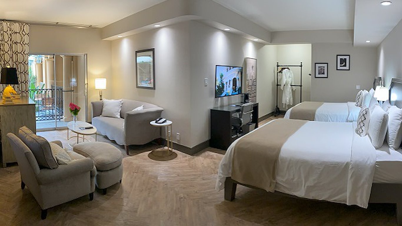 Junior Suite Two Queen Beds