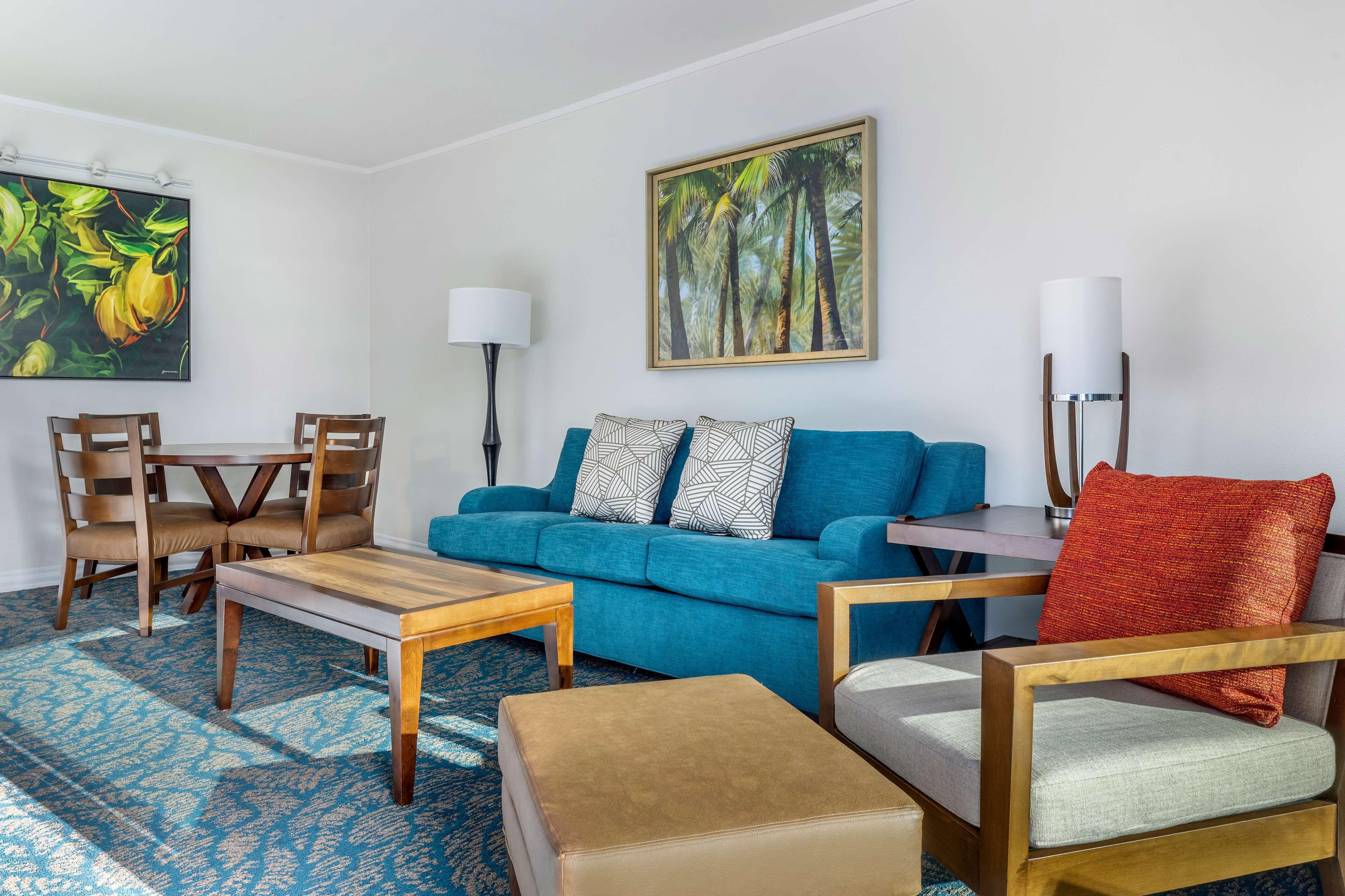 Suite Ocean View King Bed
