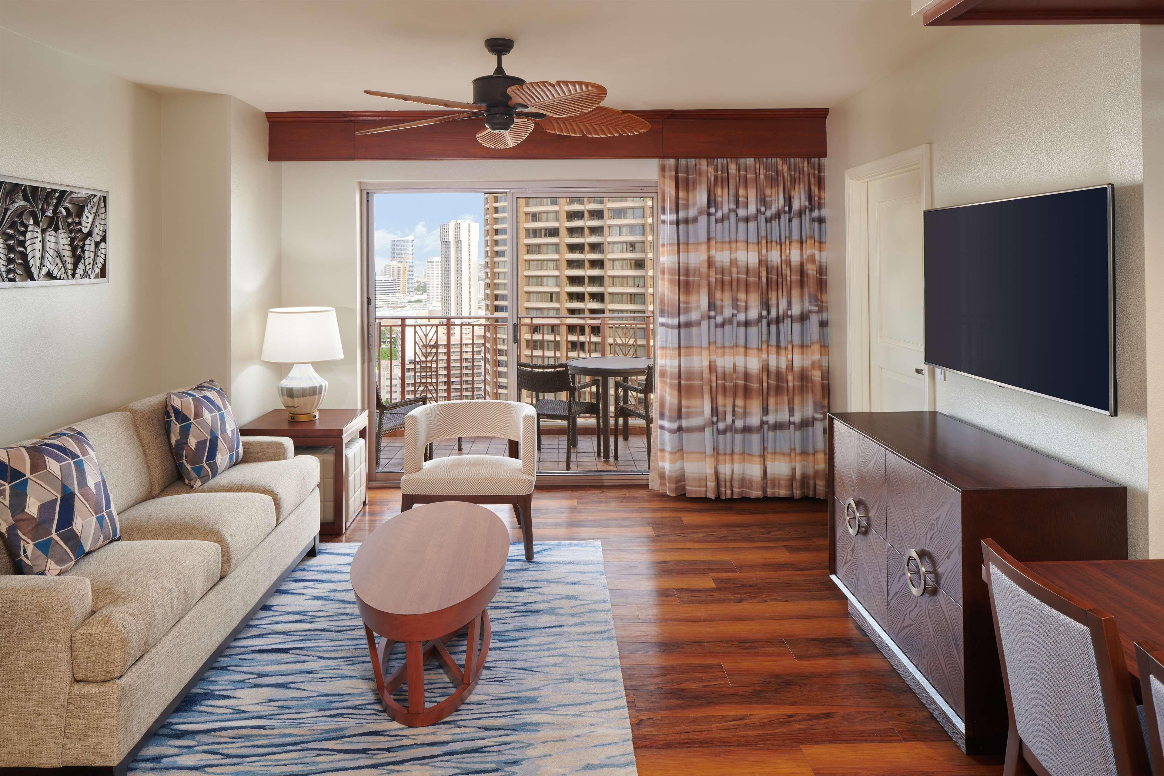 Suite Partial Ocean View Two Bedrooms