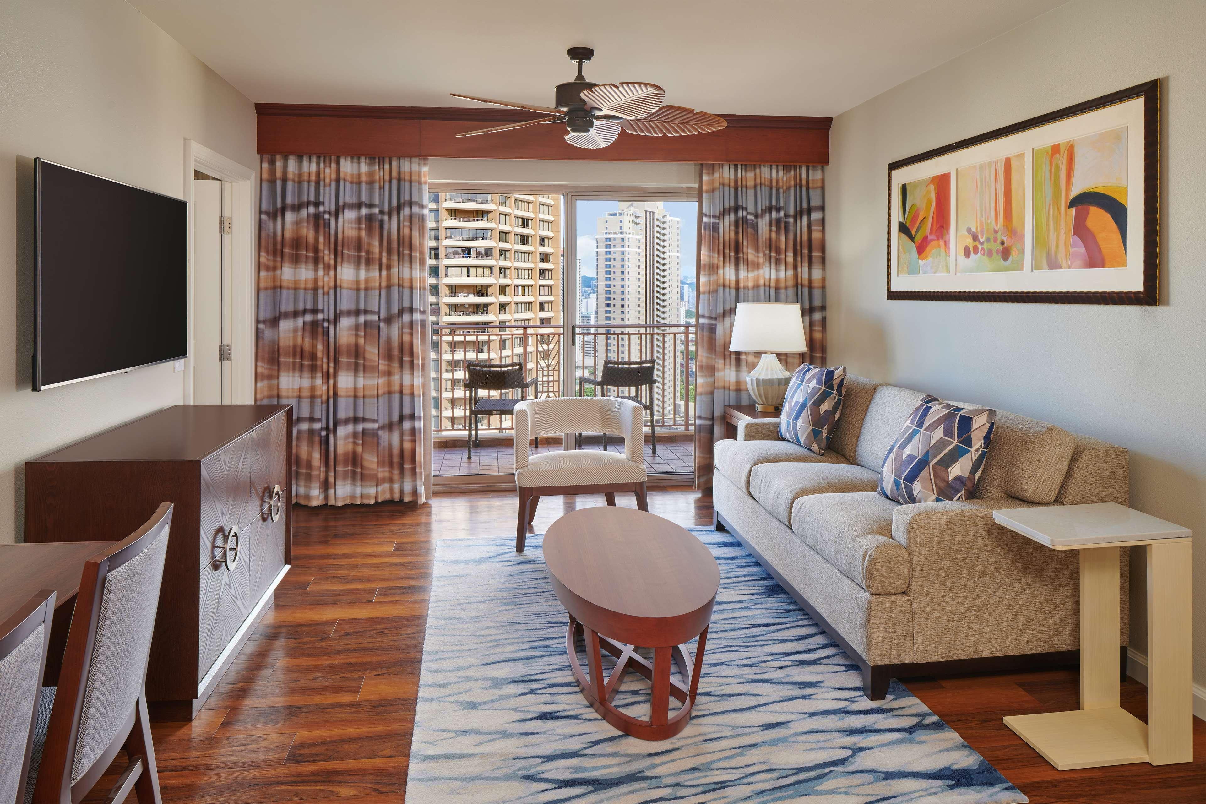 Suite Partial Ocean View