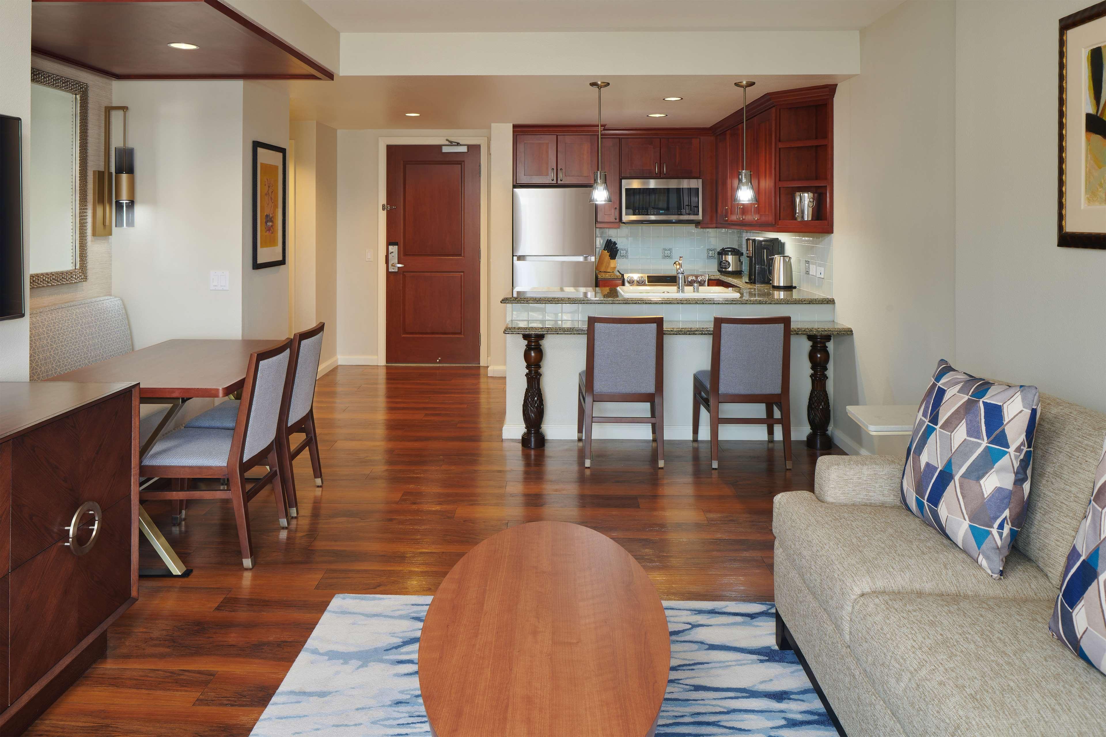 Suite Partial Ocean View