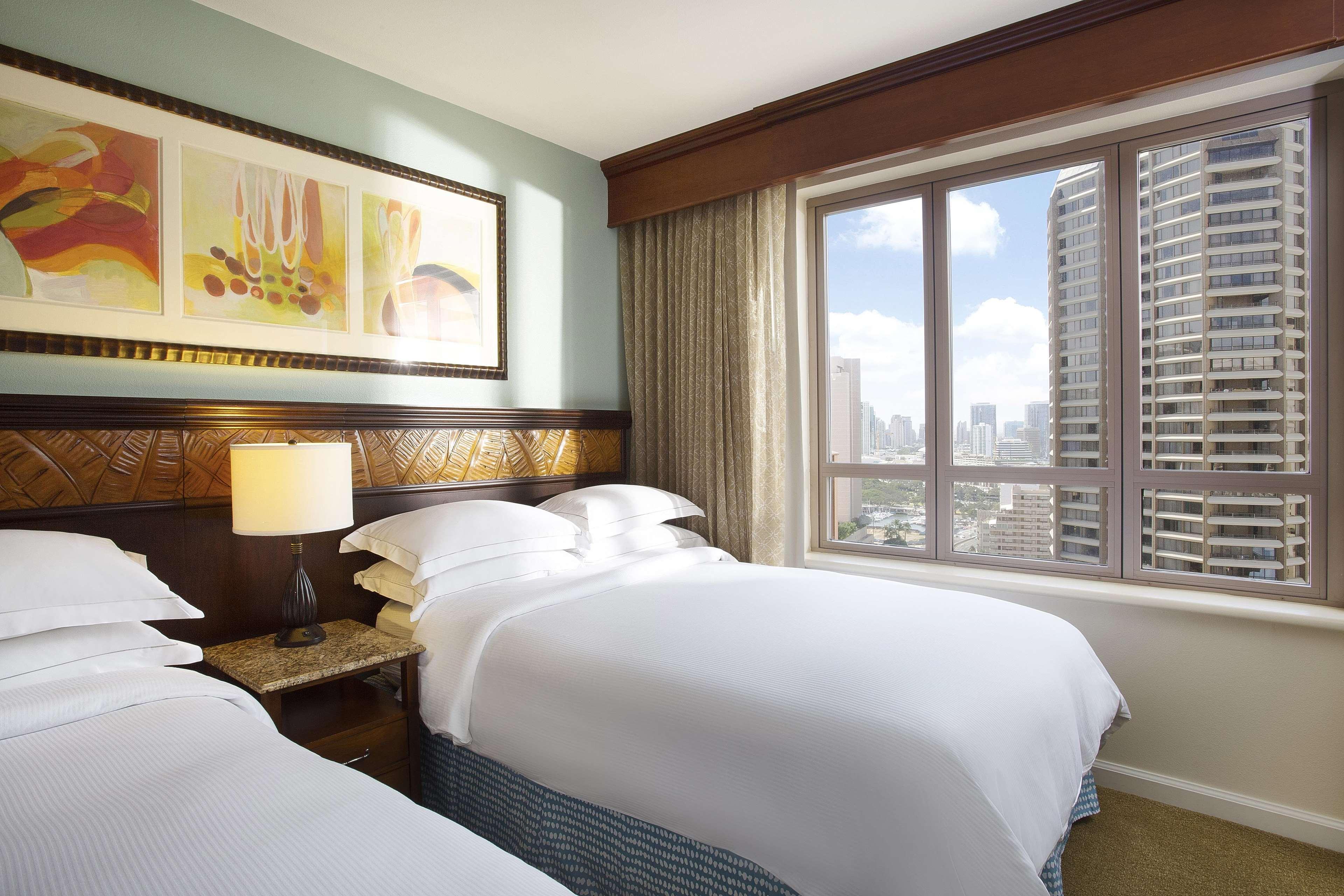 Suite Partial Ocean View