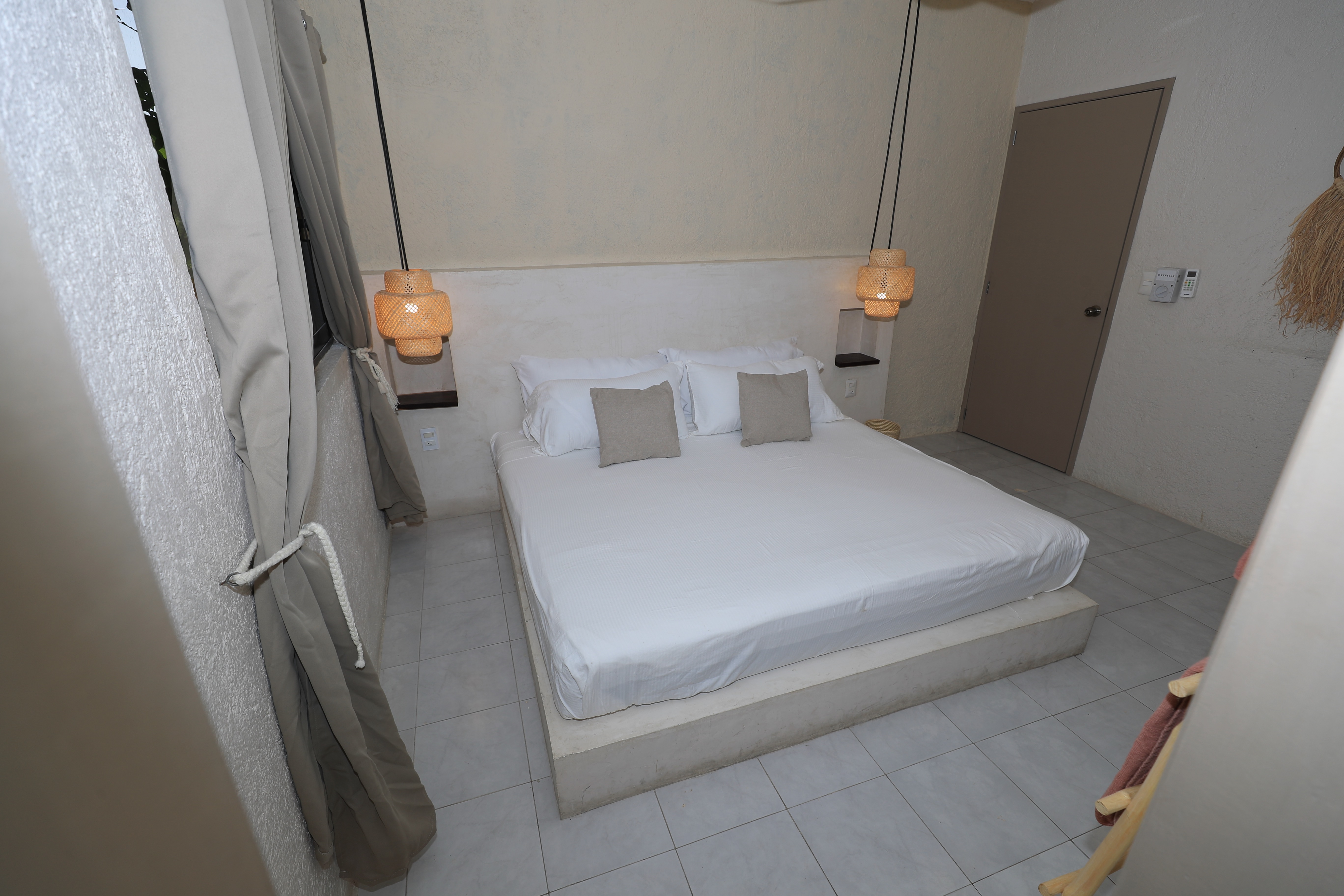 Studio King Size Bed