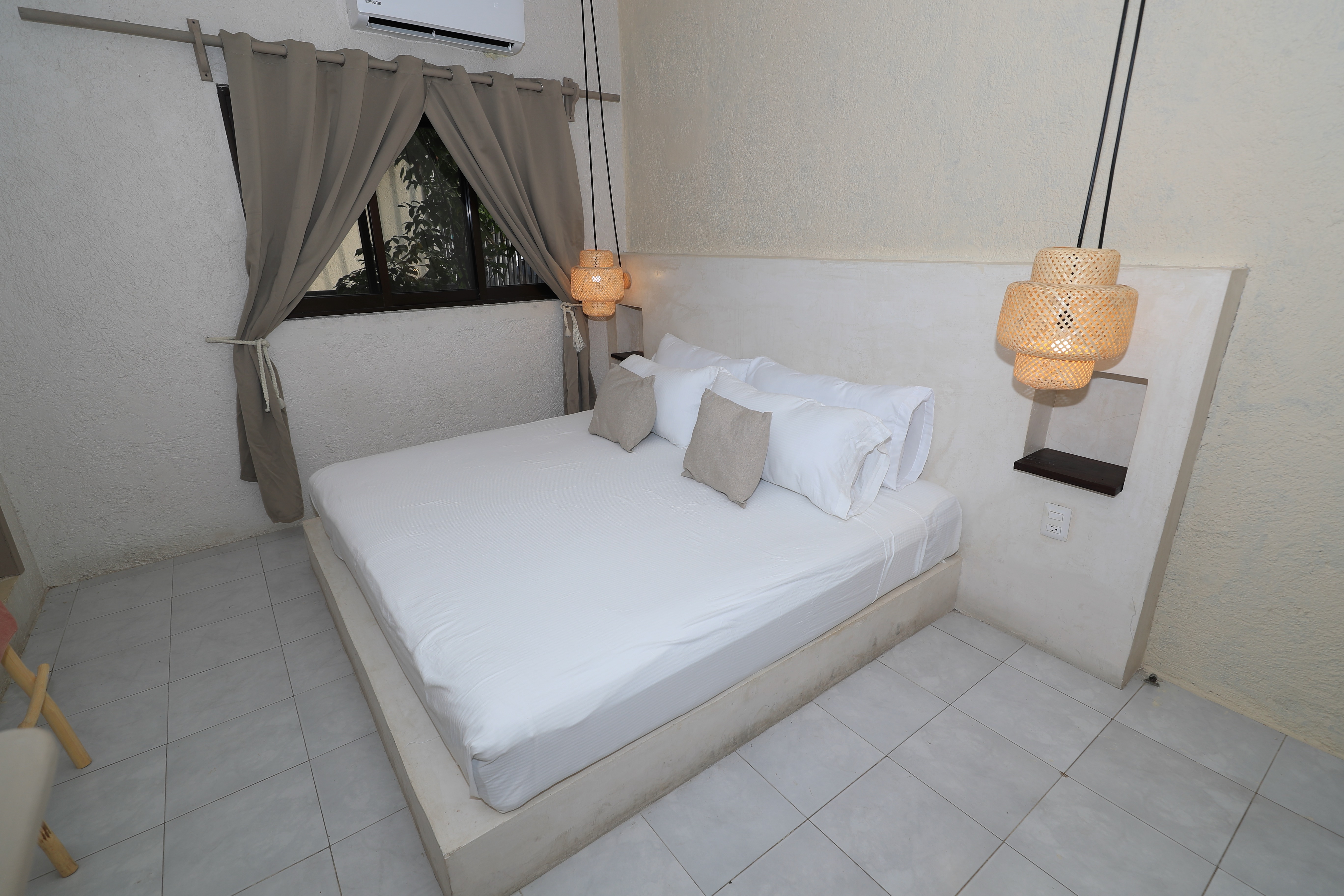 Studio King Size Bed