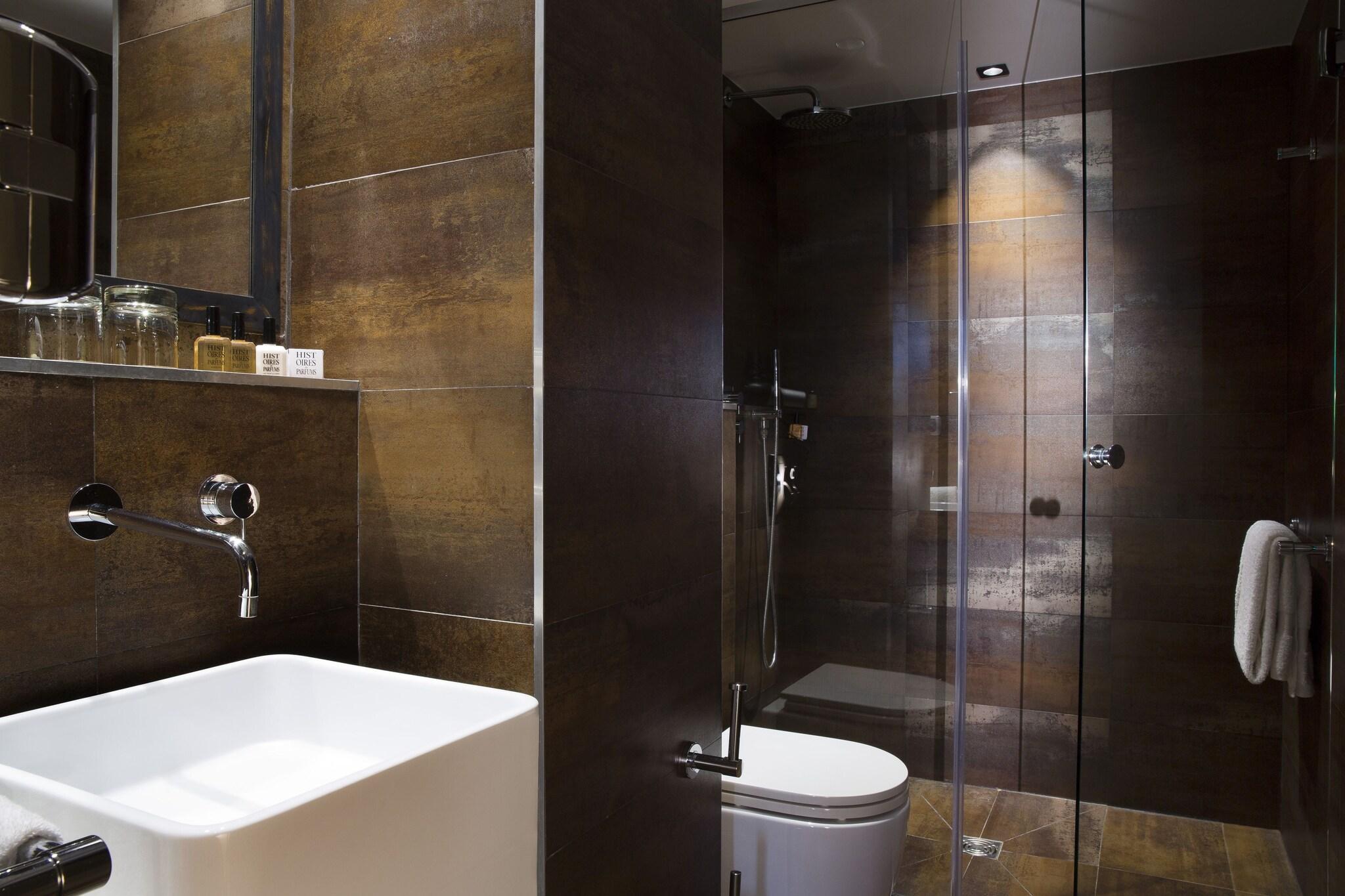 Quadruple Connecting Room