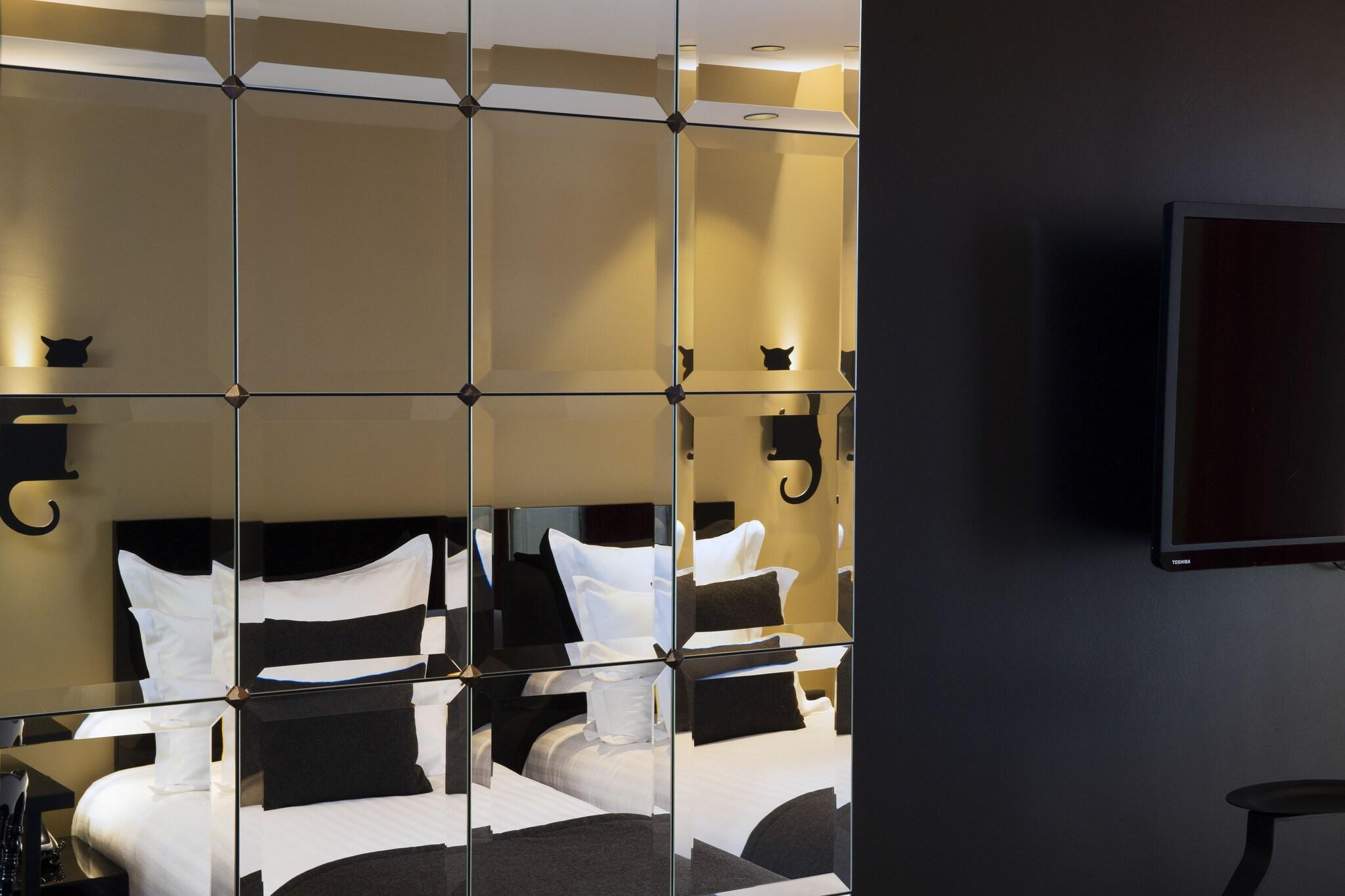 Quadruple Connecting Room