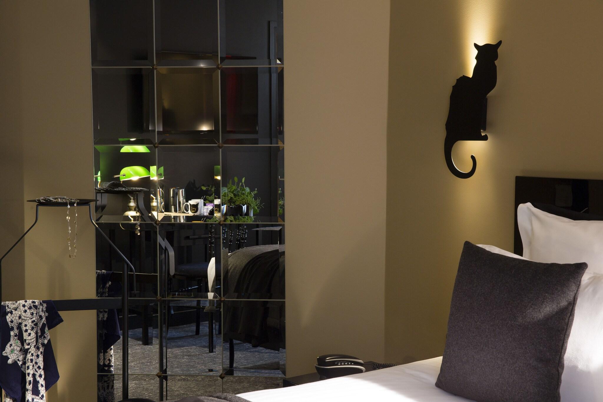 Quadruple Connecting Room