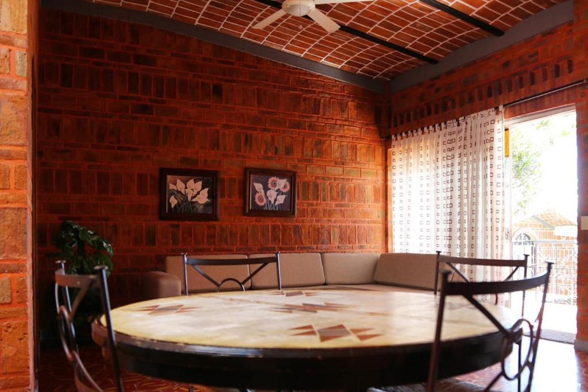 Villa Two Bedrooms with Terrace