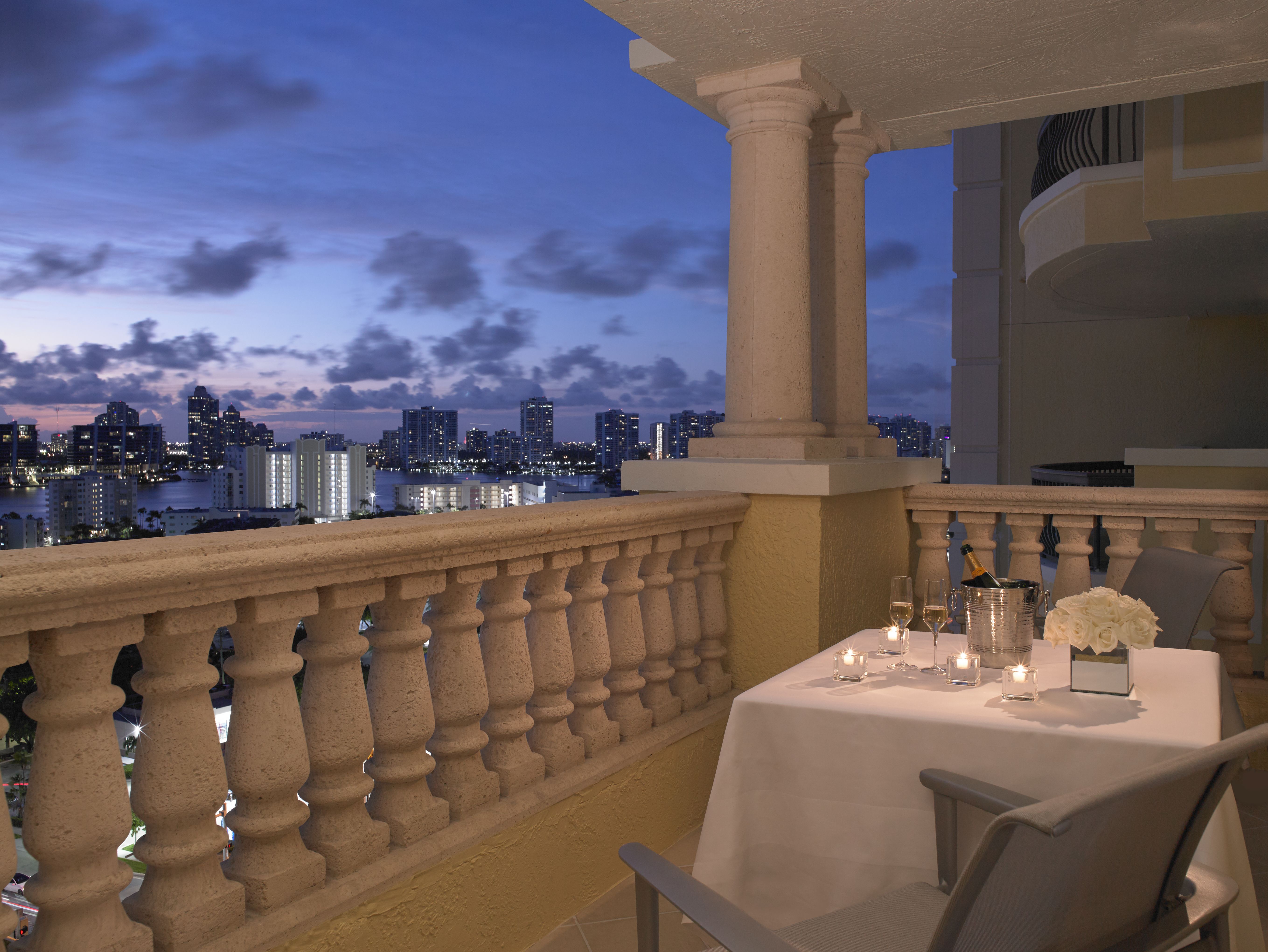 Room Deluxe King Bed