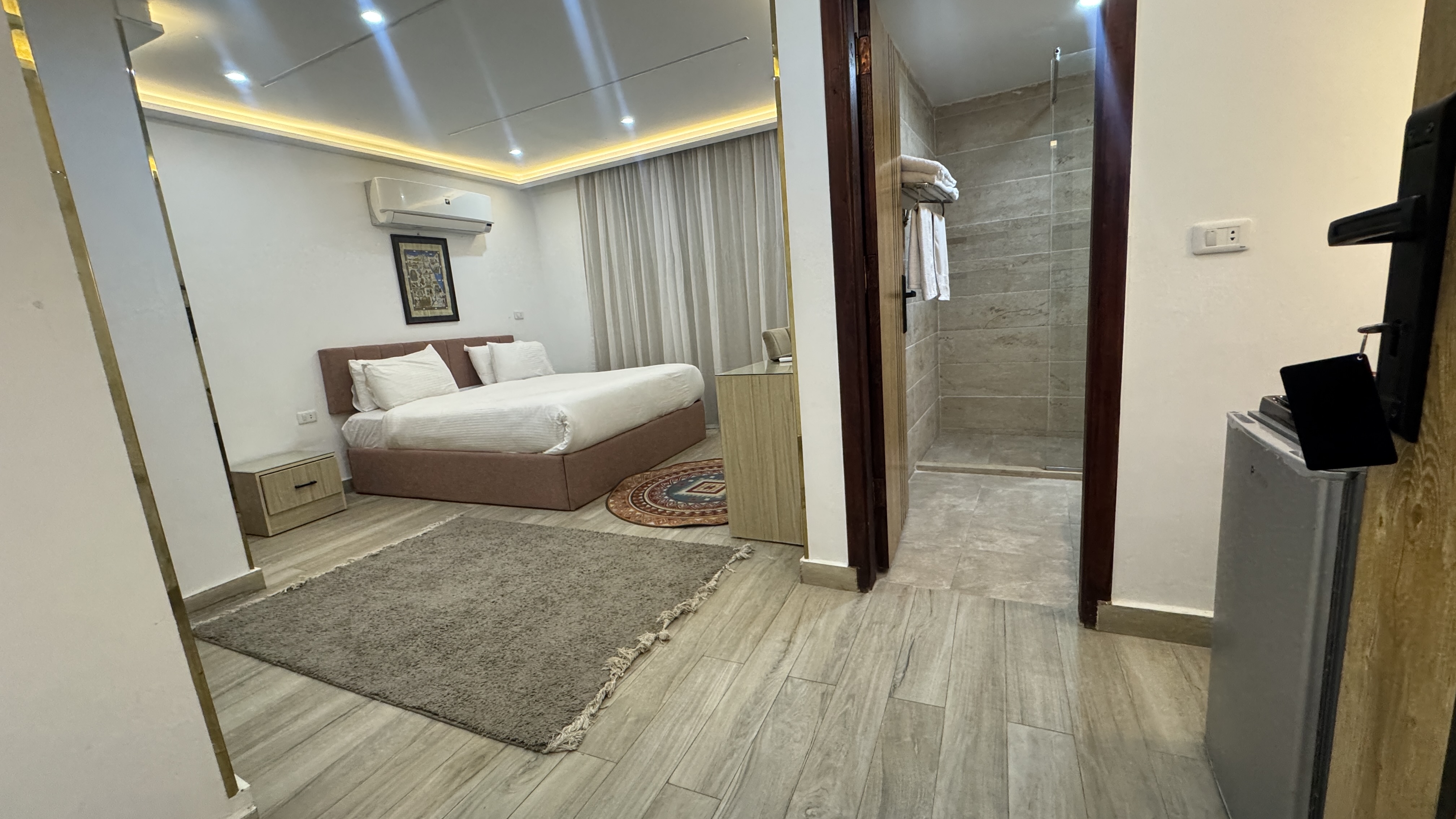 Double Business Queen Bed