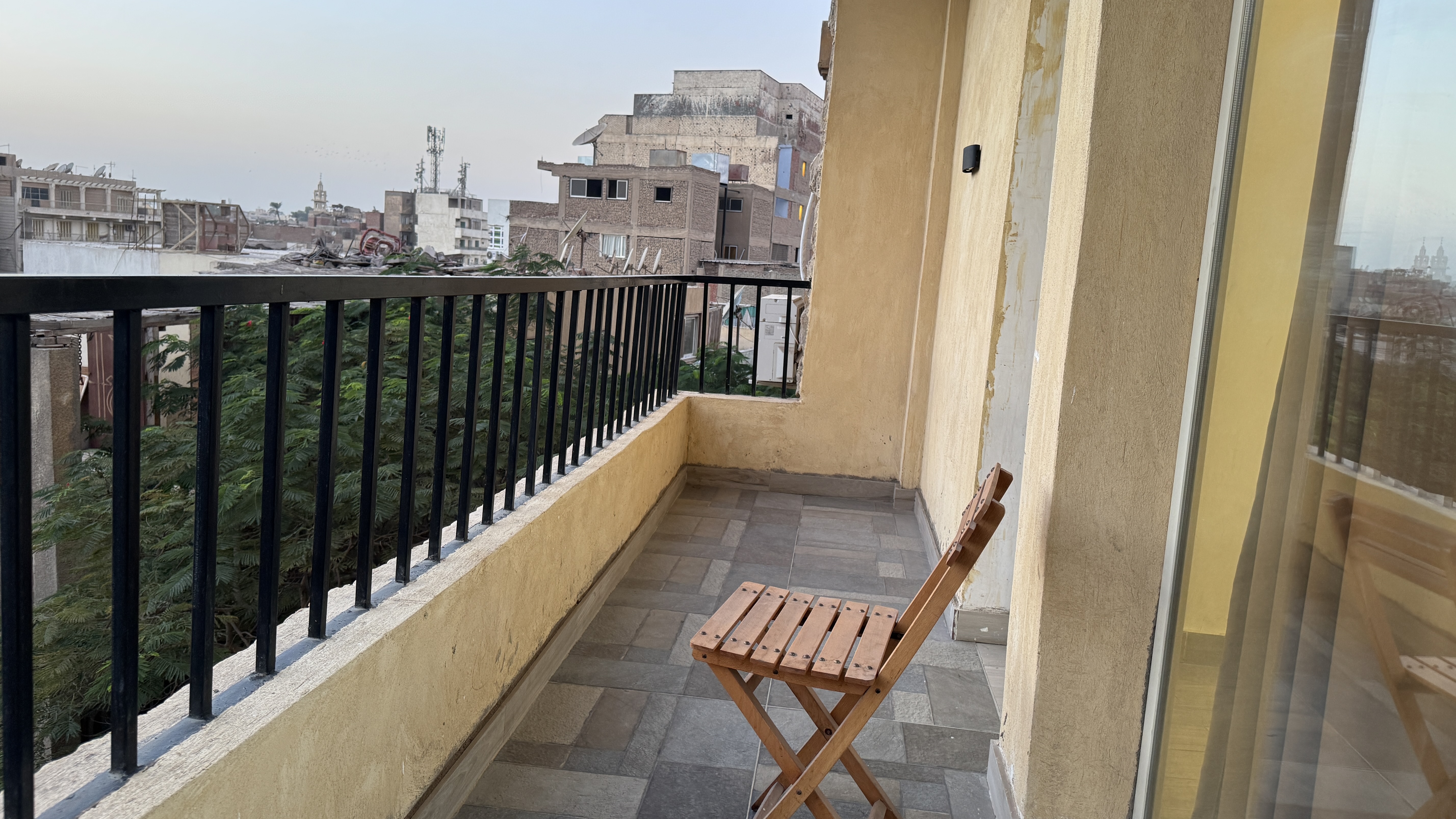 Double Business Queen Bed