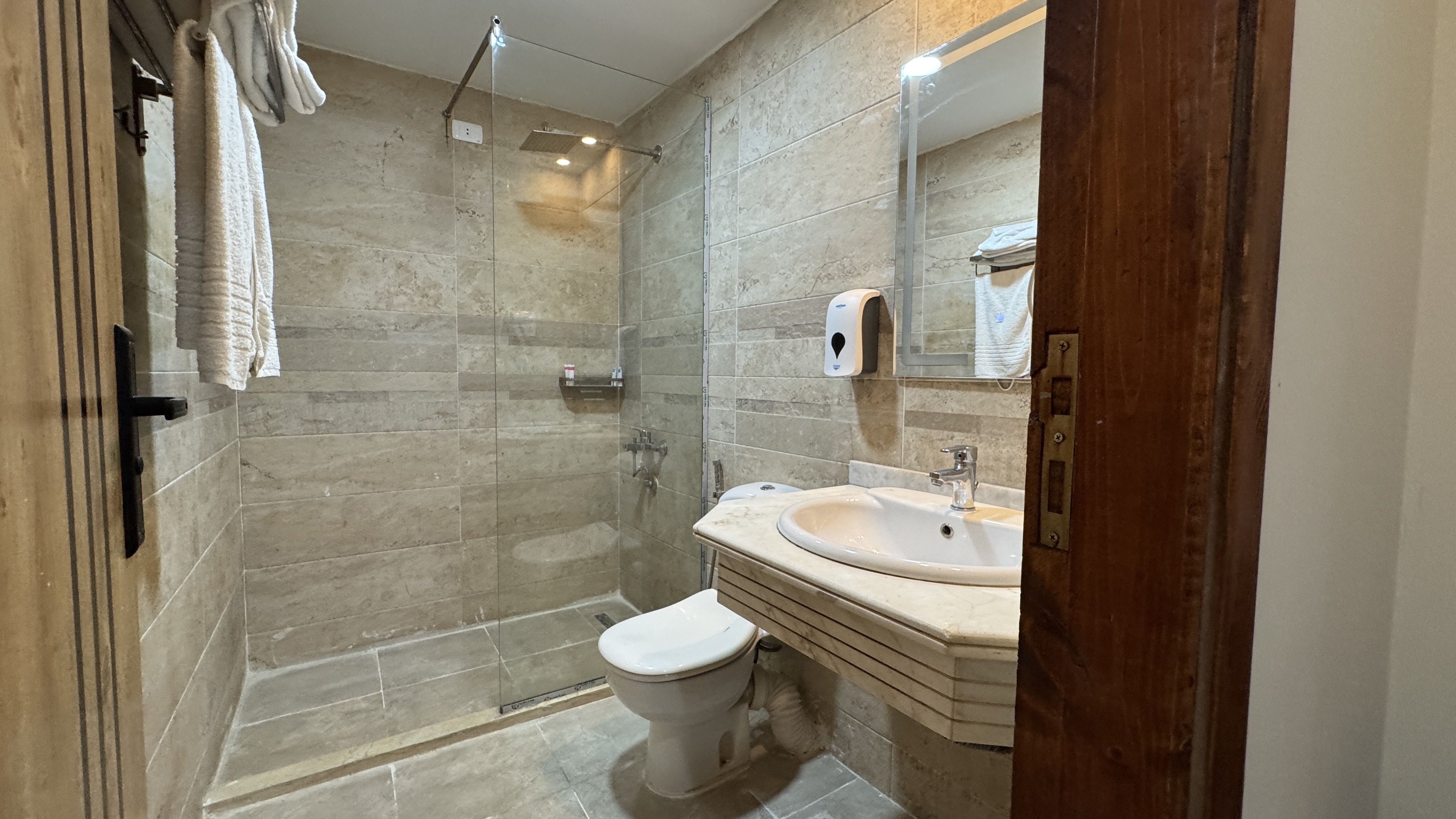 Double Presidential with Views