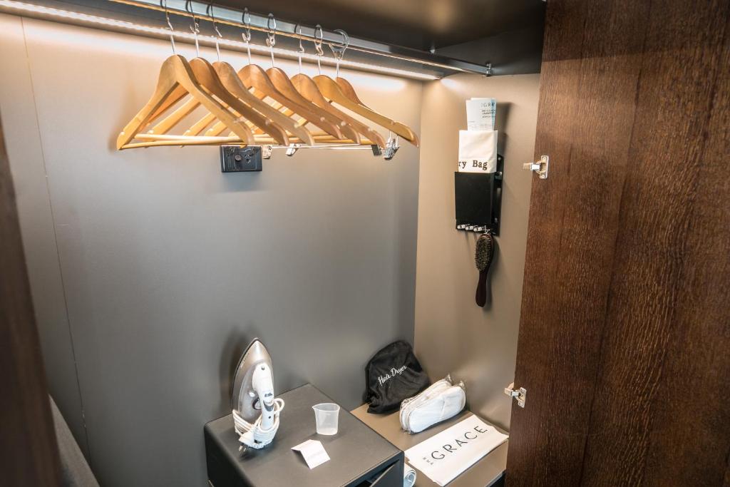 Double Premium King Bed