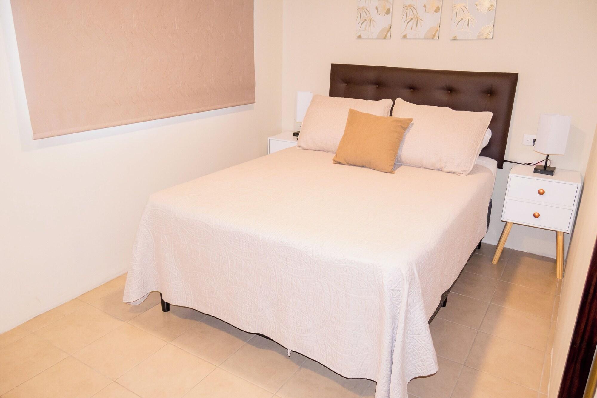 Double Deluxe One Bed