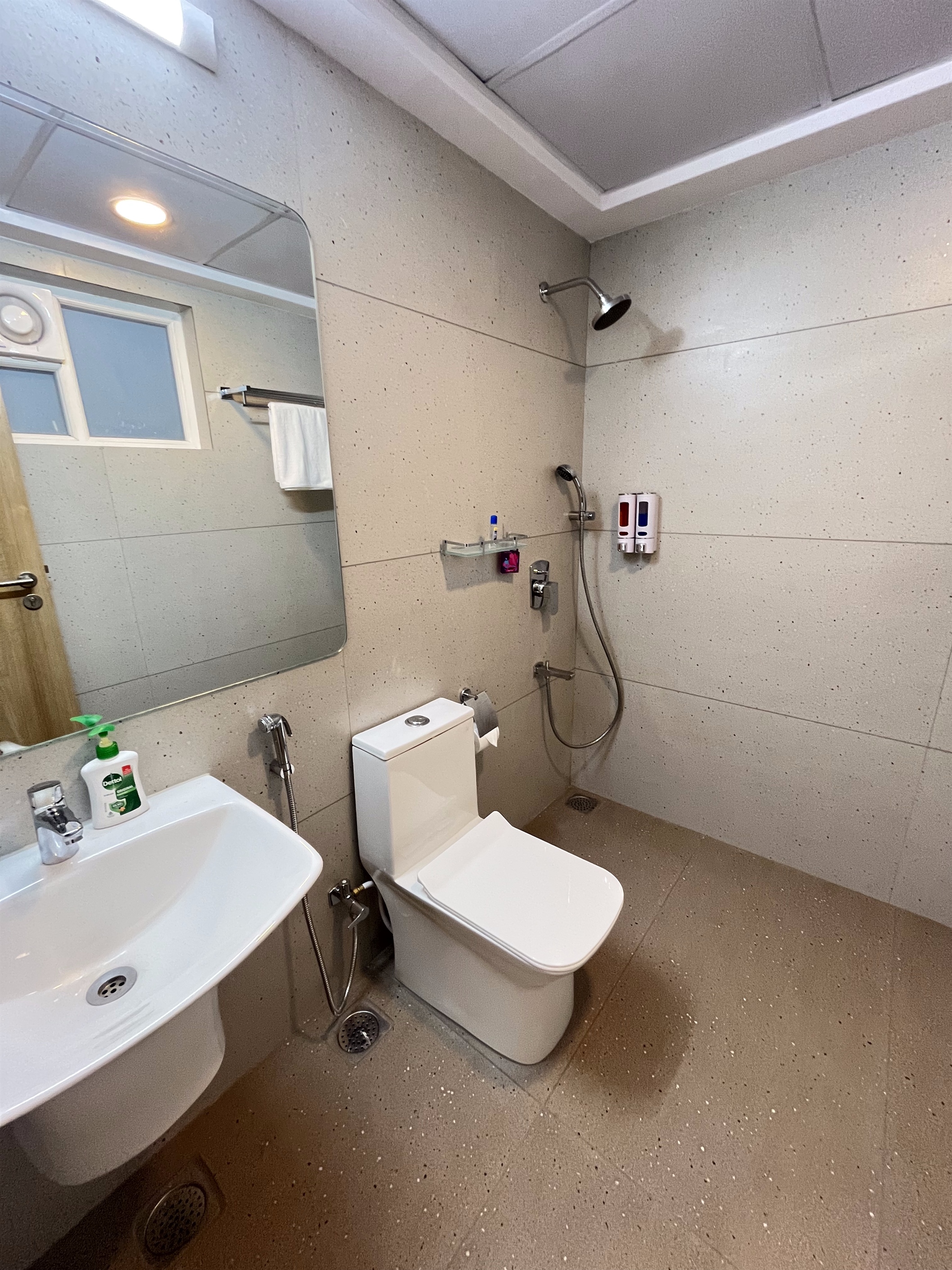 Double Deluxe Queen Bed