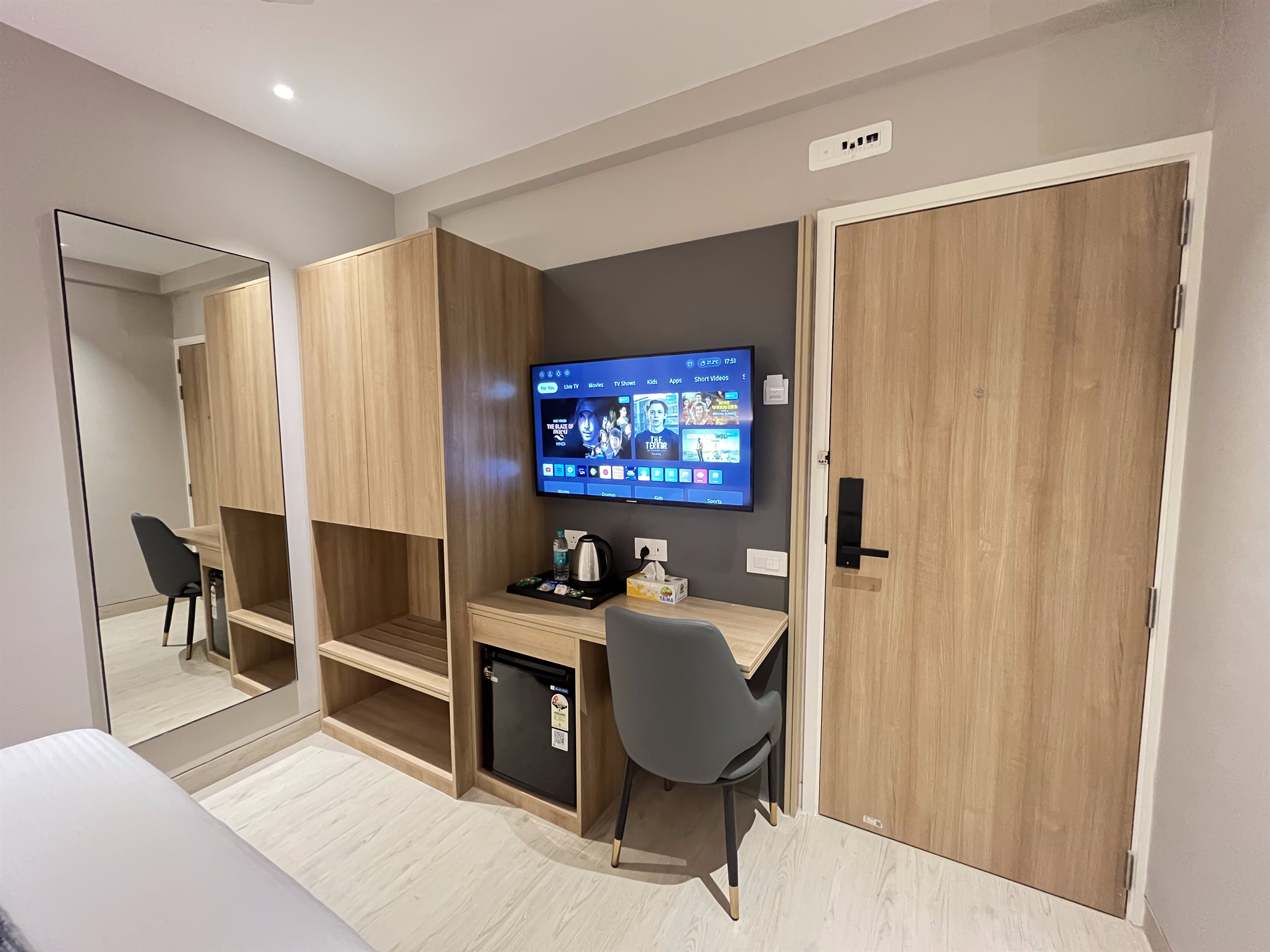 Double Deluxe Queen Bed