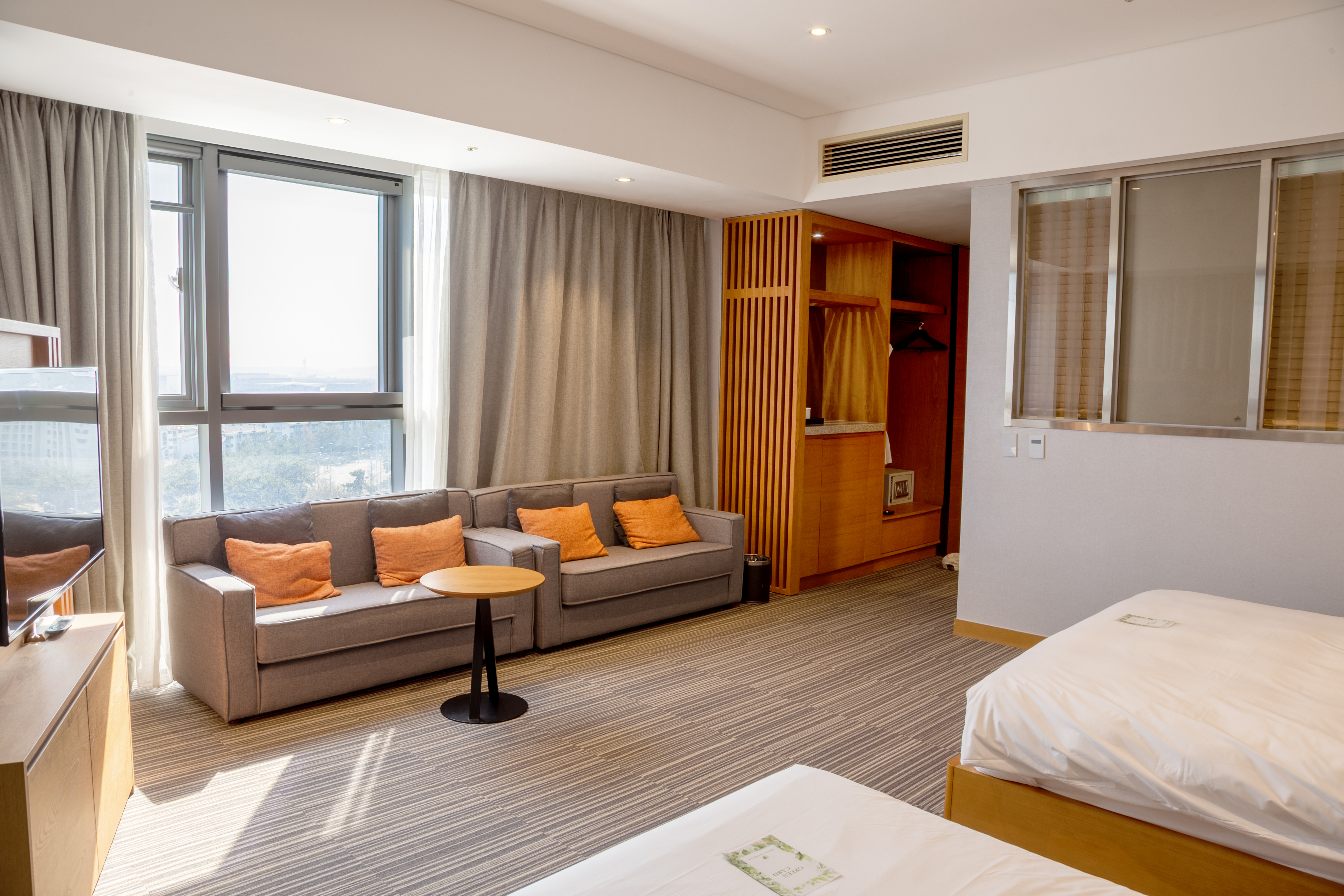 Family Room Deluxe Premier