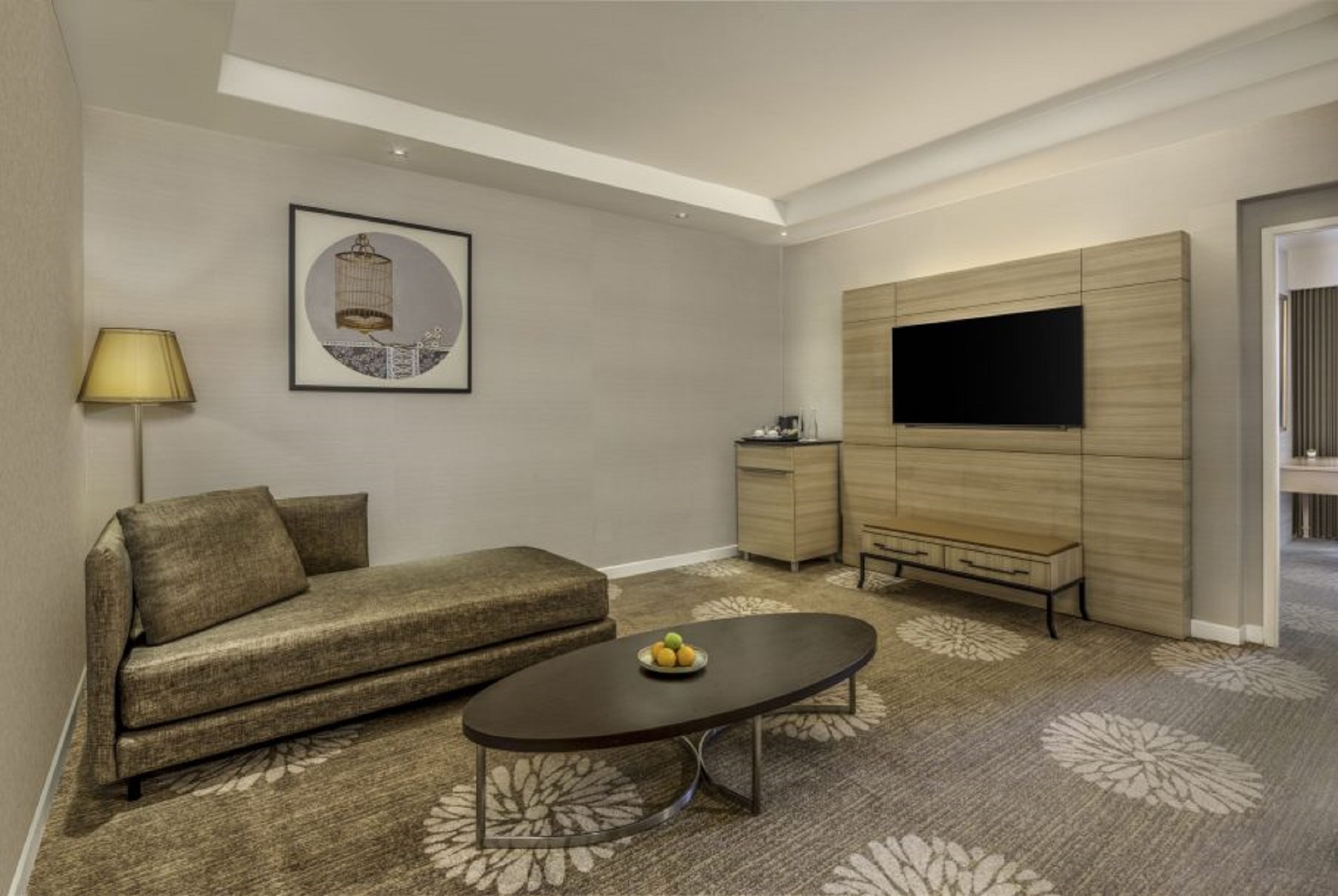 Junior Suite Queen Size Bed