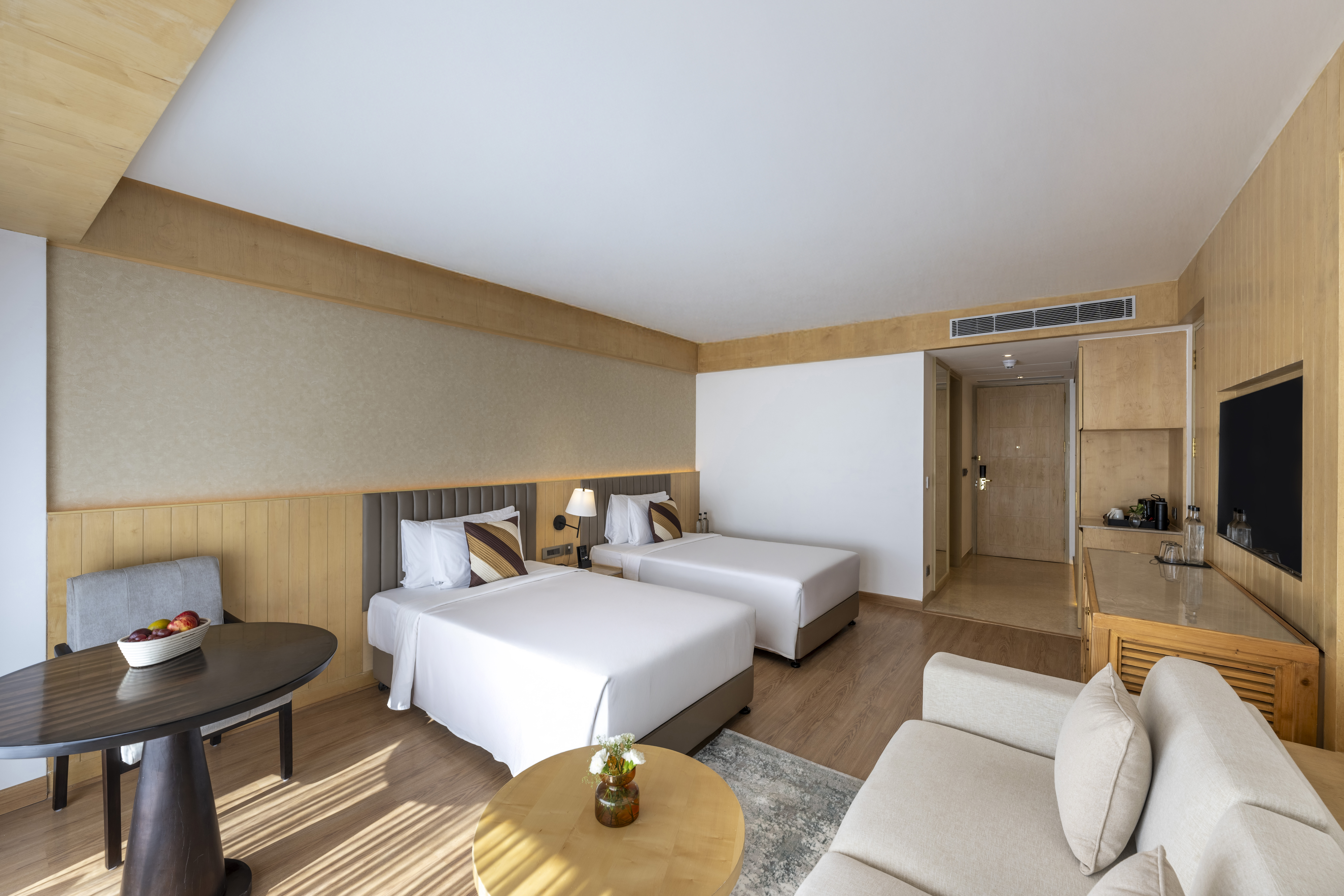 Twin Superior Mountain View