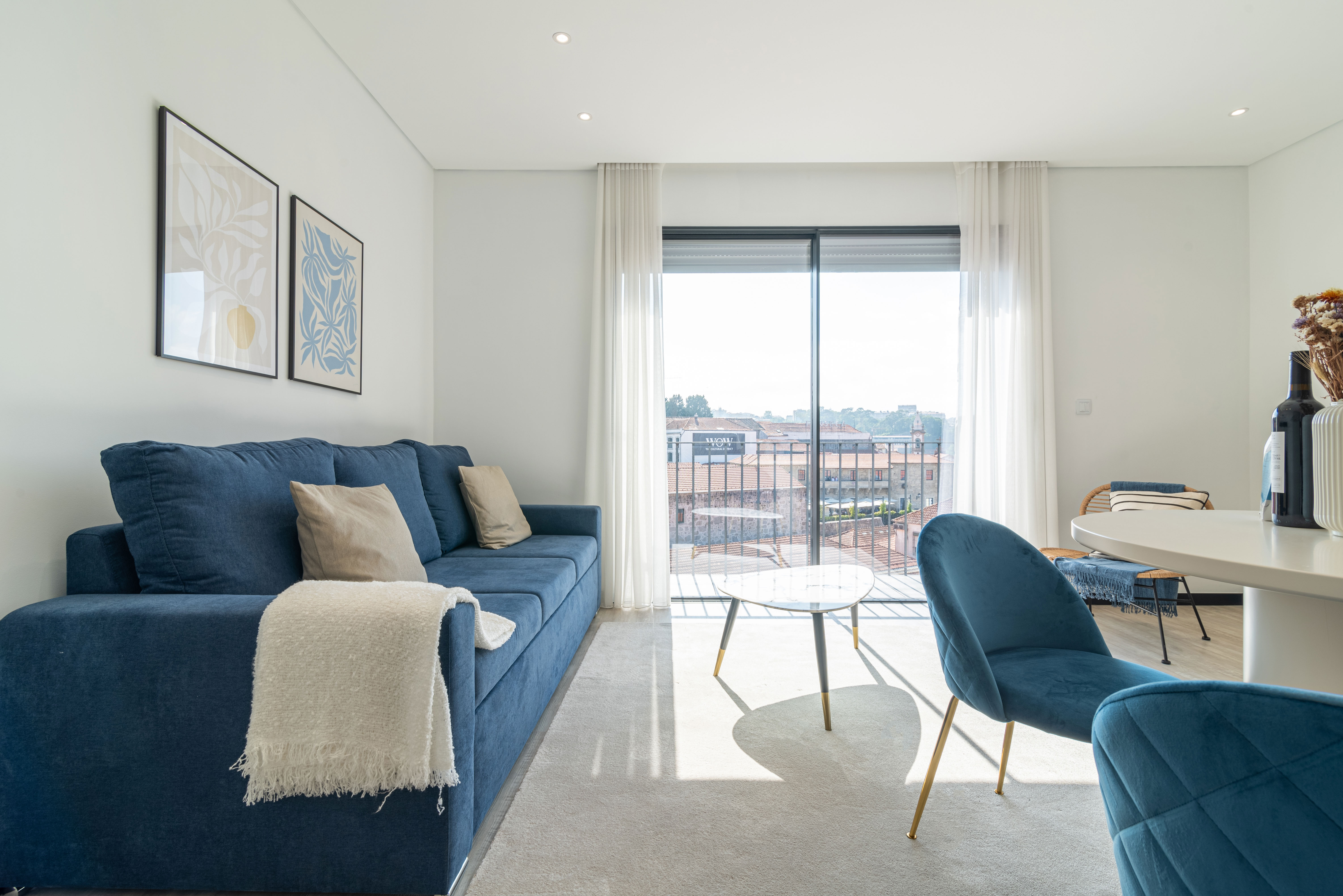 Apartment with Balcony