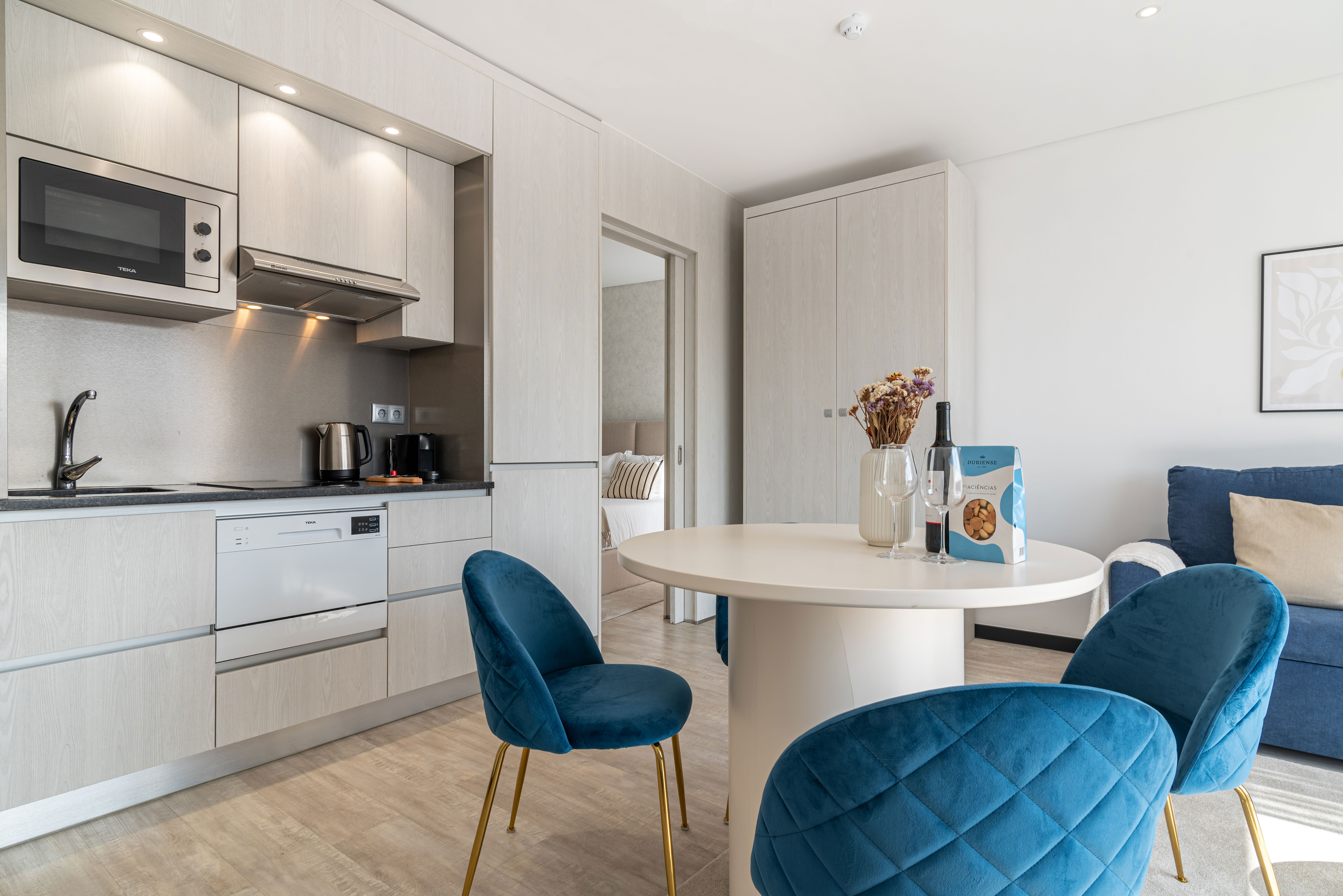 Apartment with Balcony