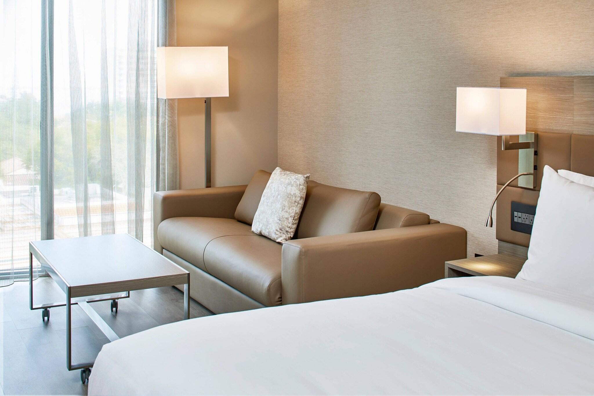 Double Bay View King Bed