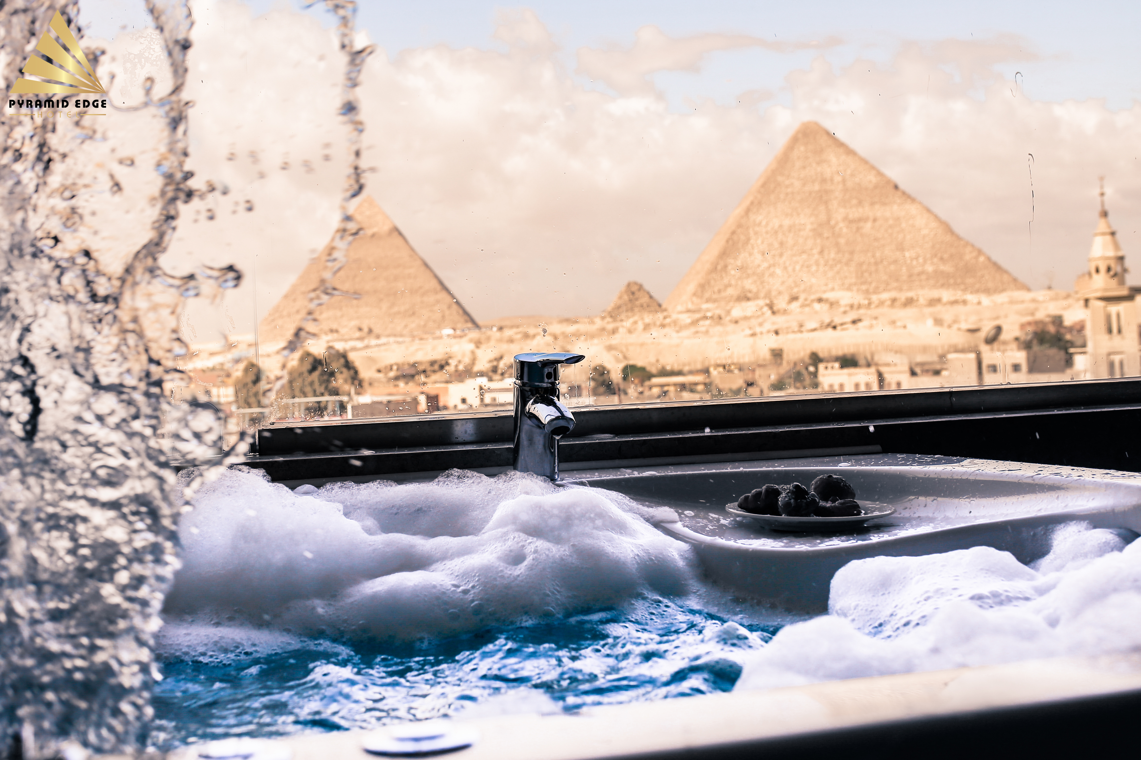 Suite Deluxe with Views