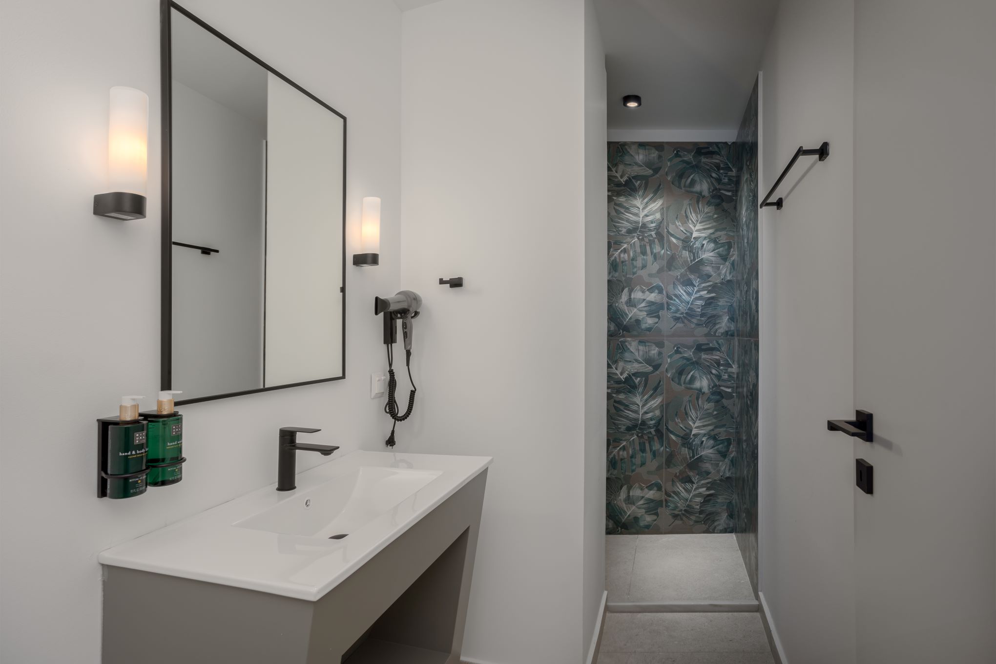 Suite Deluxe with Private Pool