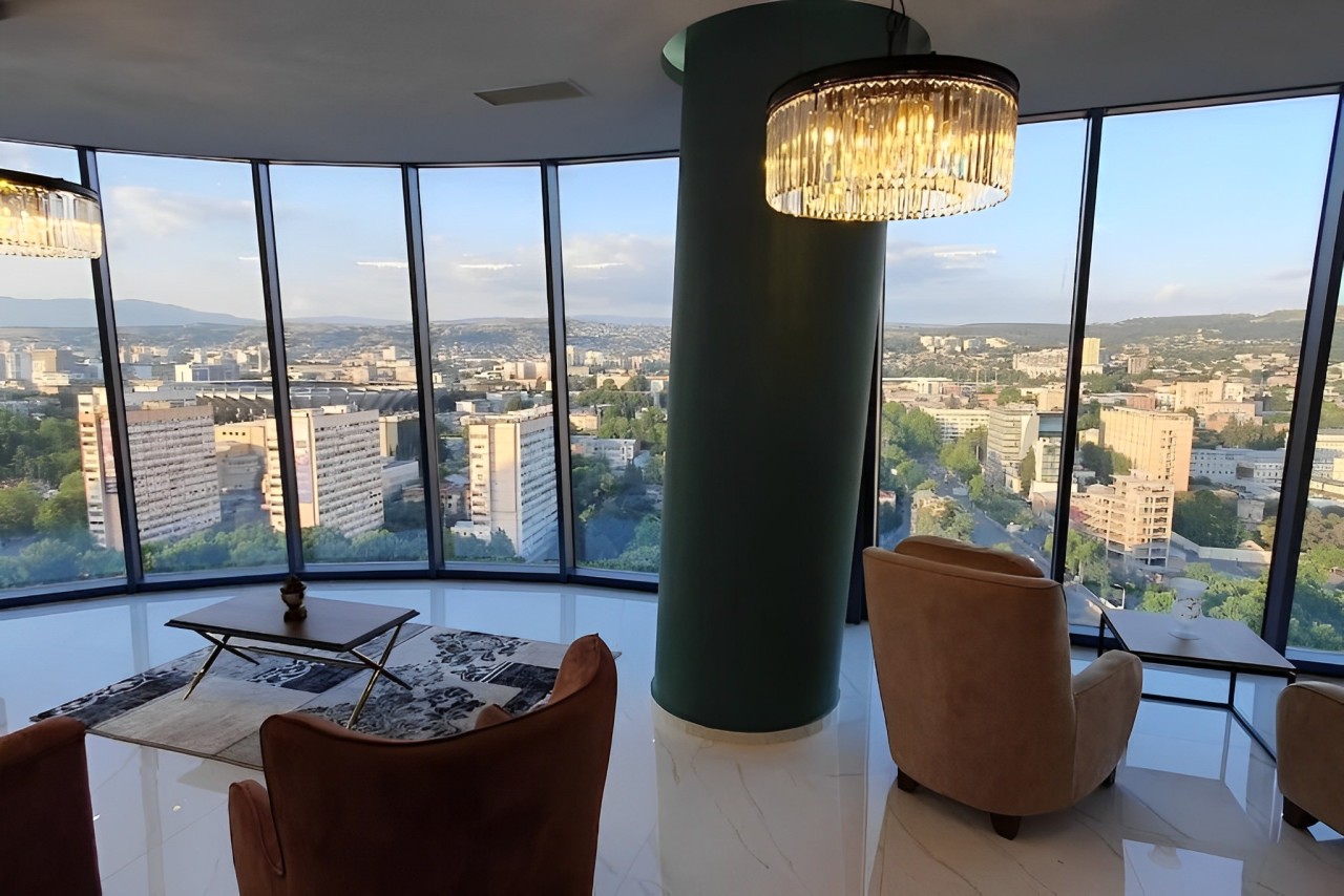 Family Room Deluxe Two Bedroom