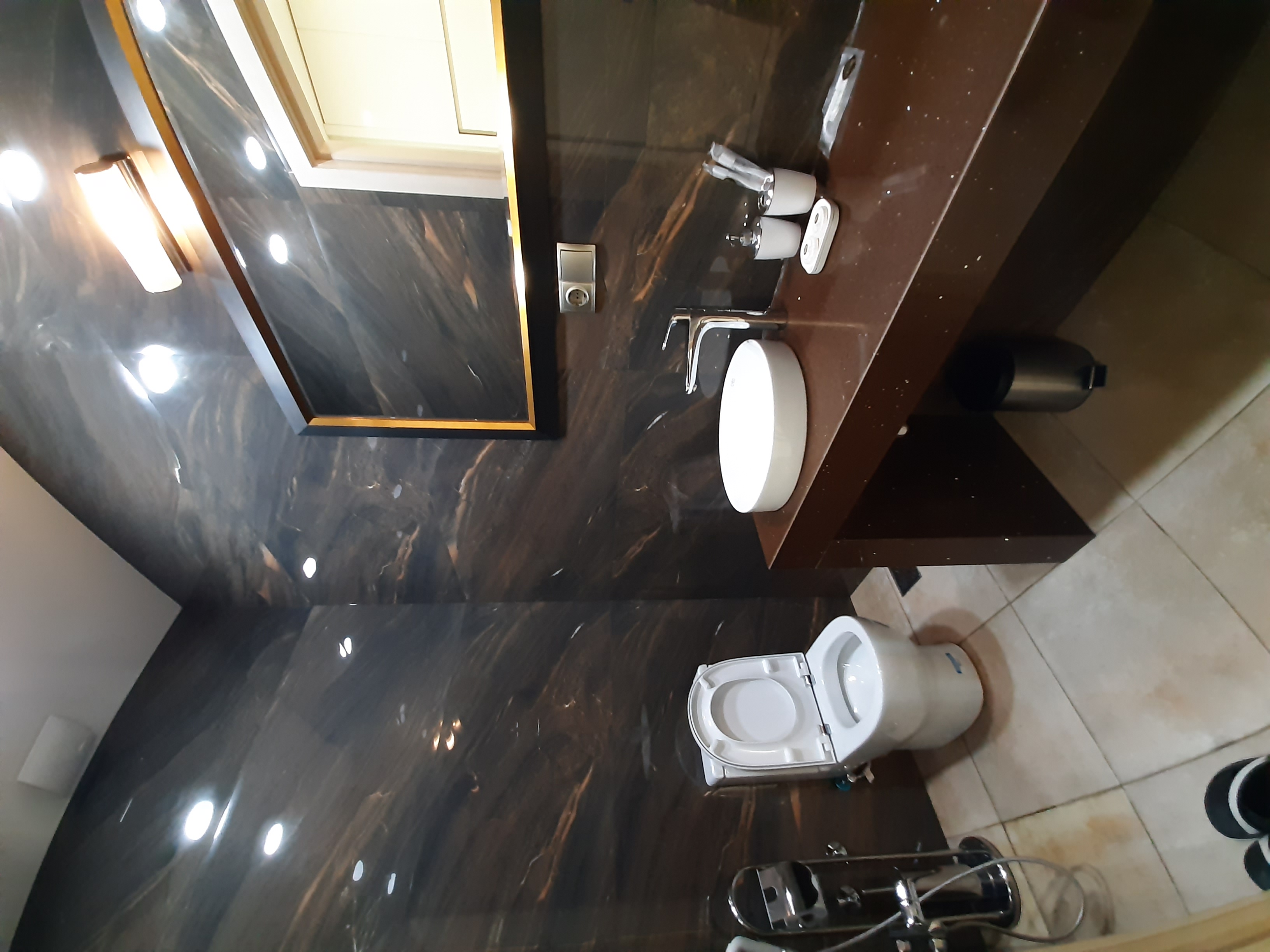 Family Room Deluxe Pool View