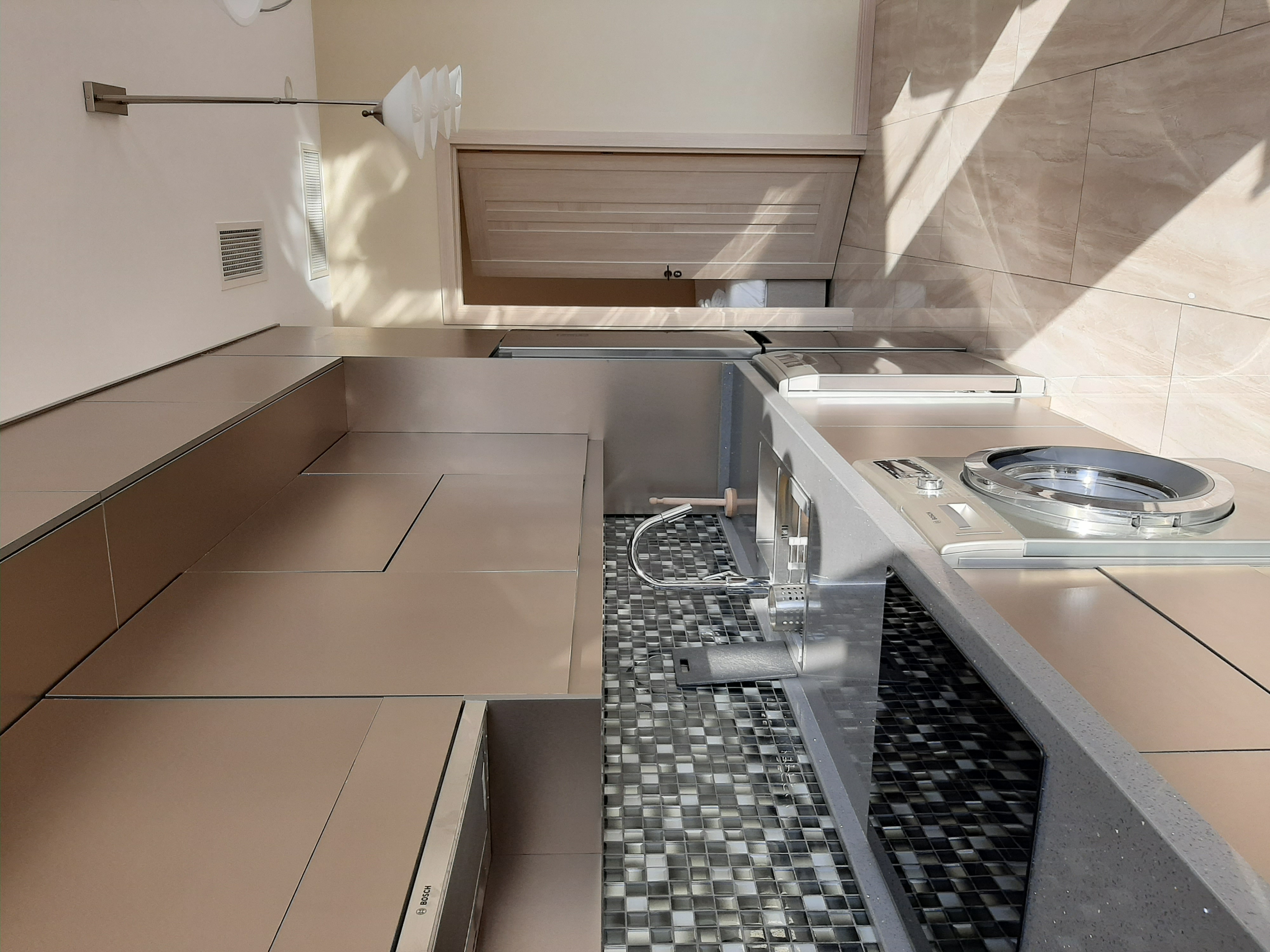 Family Room Deluxe Pool View