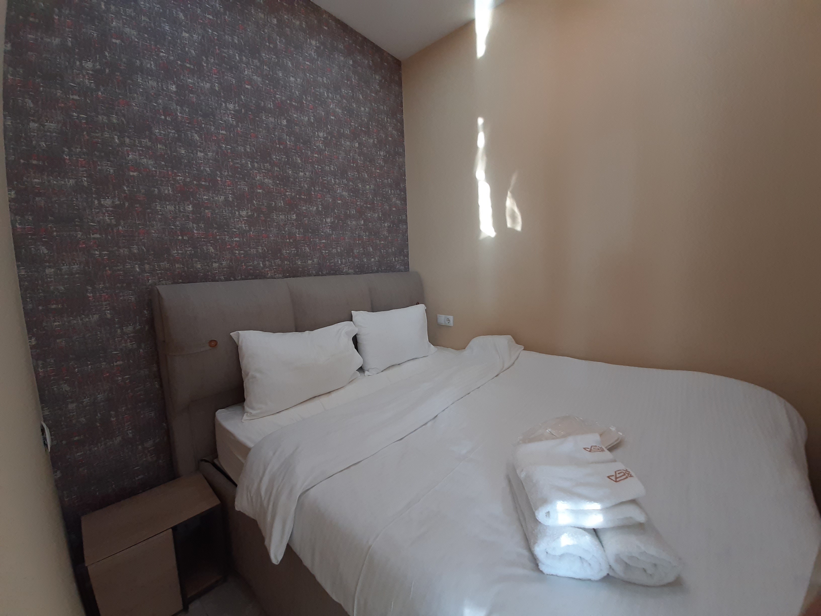 Family Room Deluxe Pool View