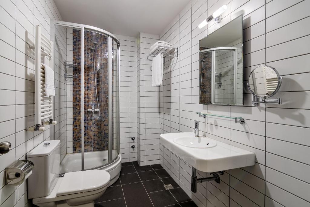 Double or Twin with Views