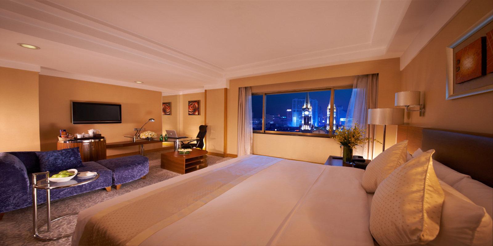 Double Deluxe King Bed