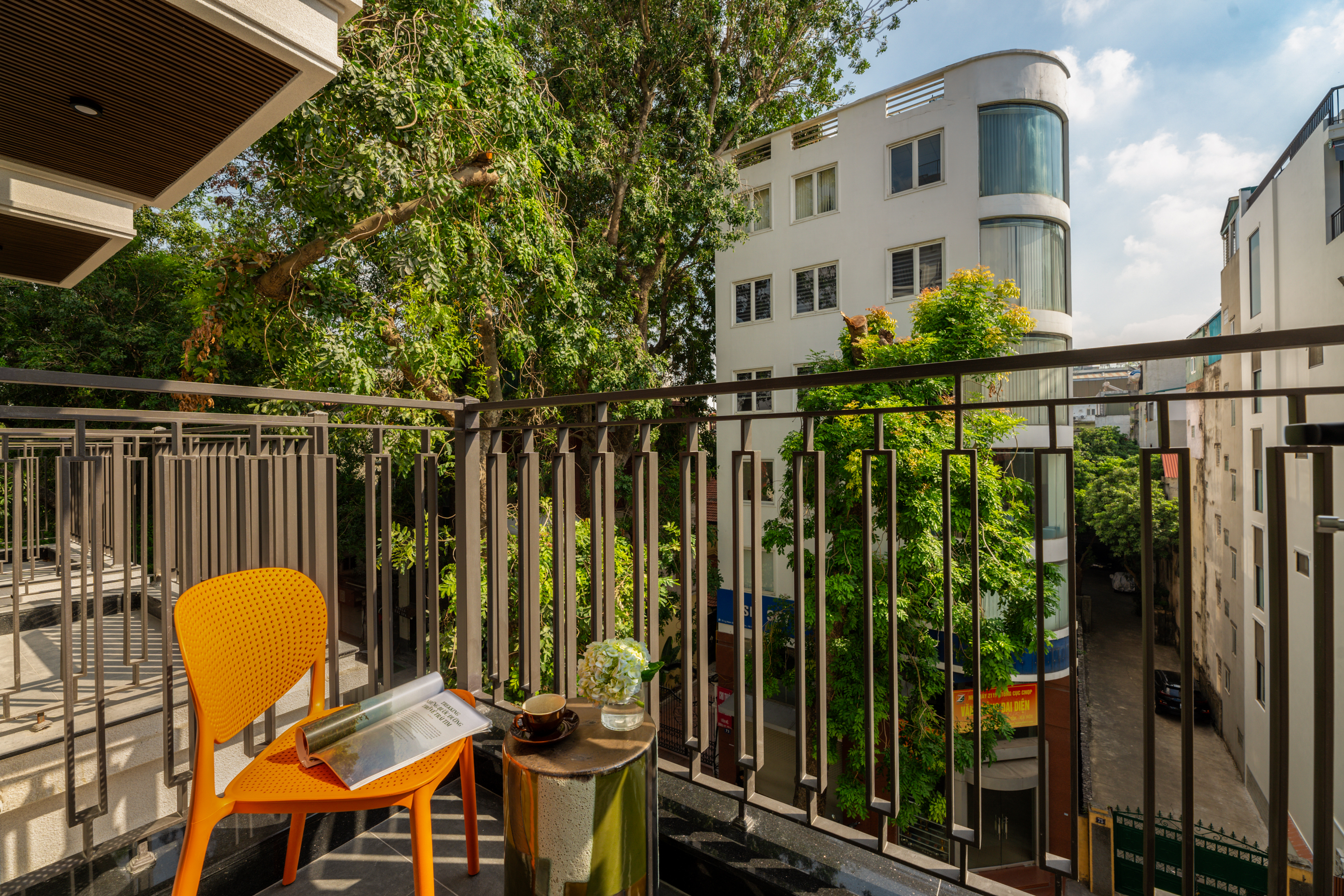 Suite with Balcony with Views