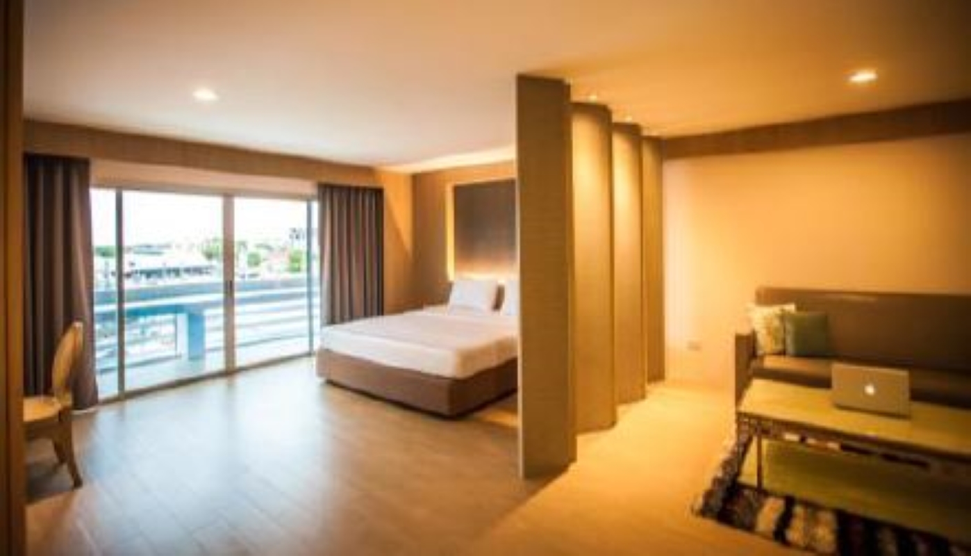 Junior Suite King Size Bed