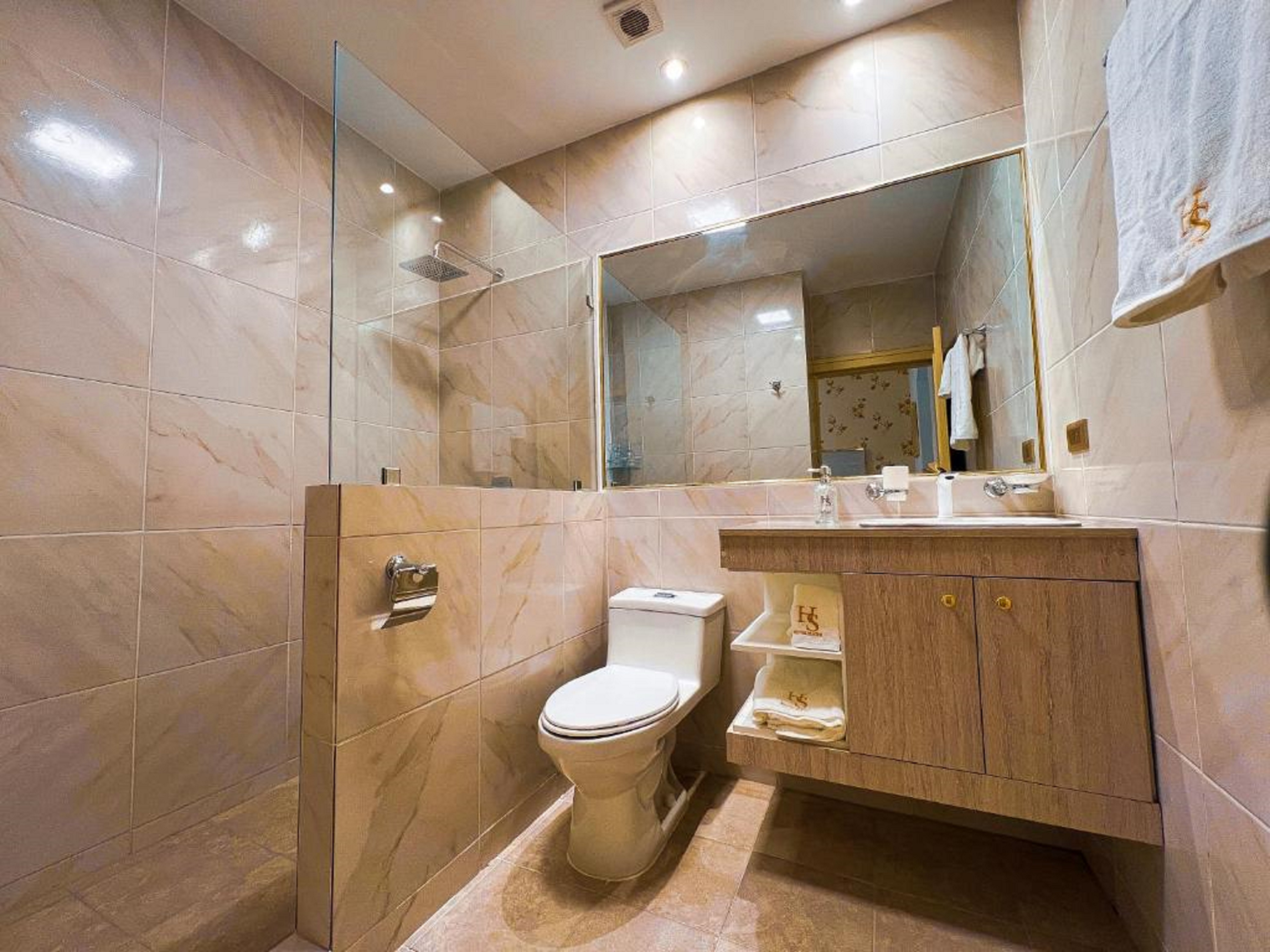 Double or Twin One Bed