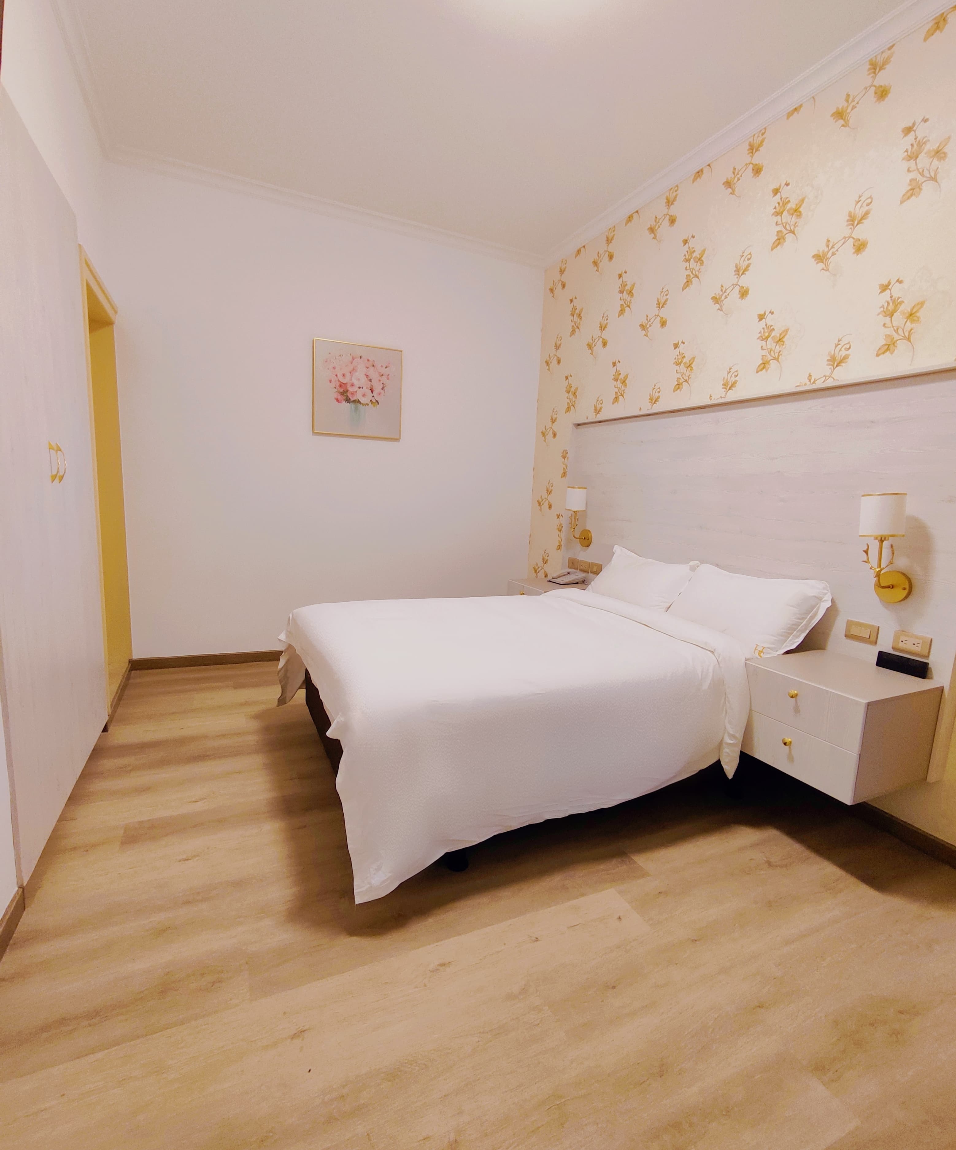 Double or Twin One Bed