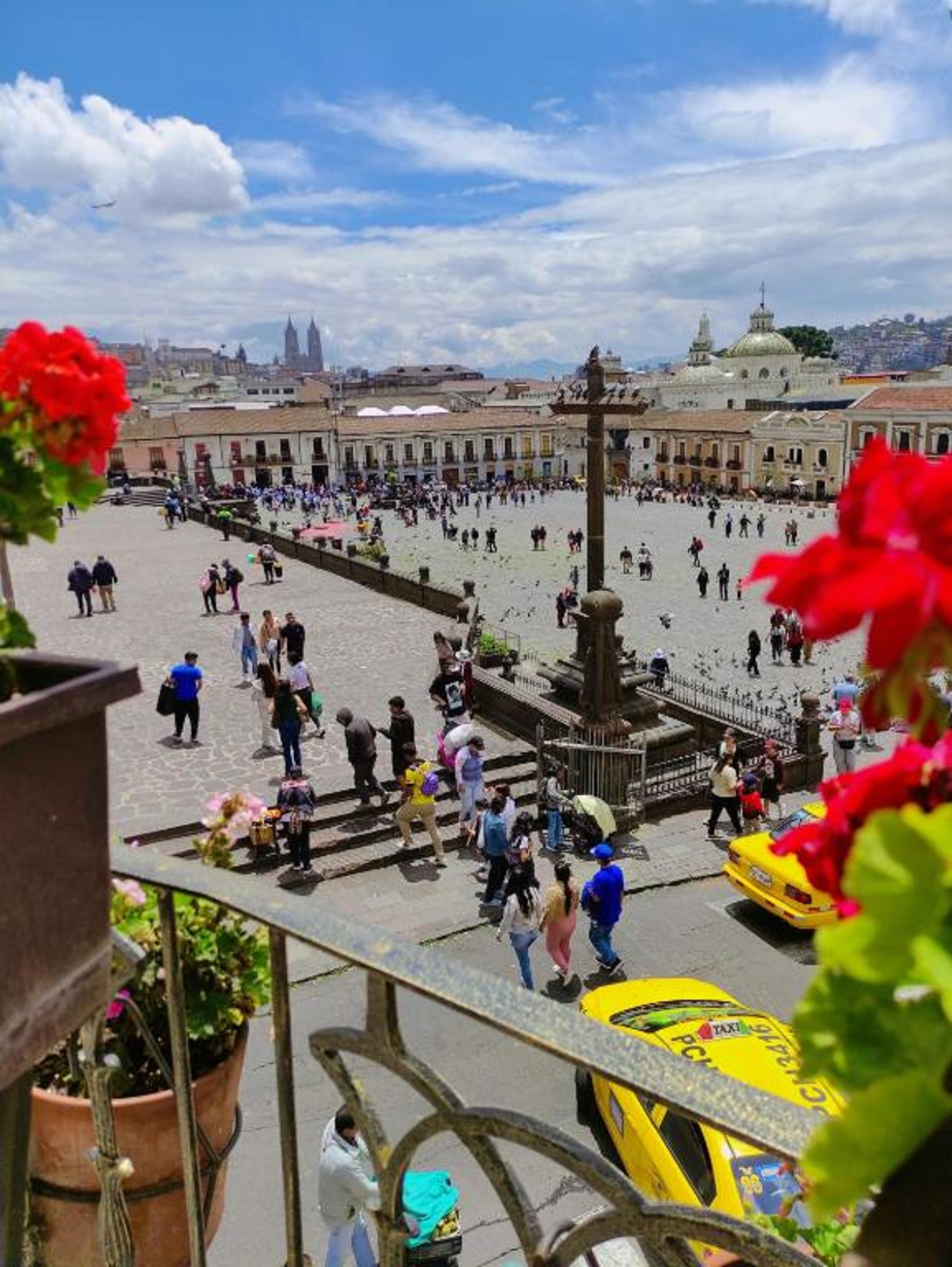 Junior Suite Queen Size Bed