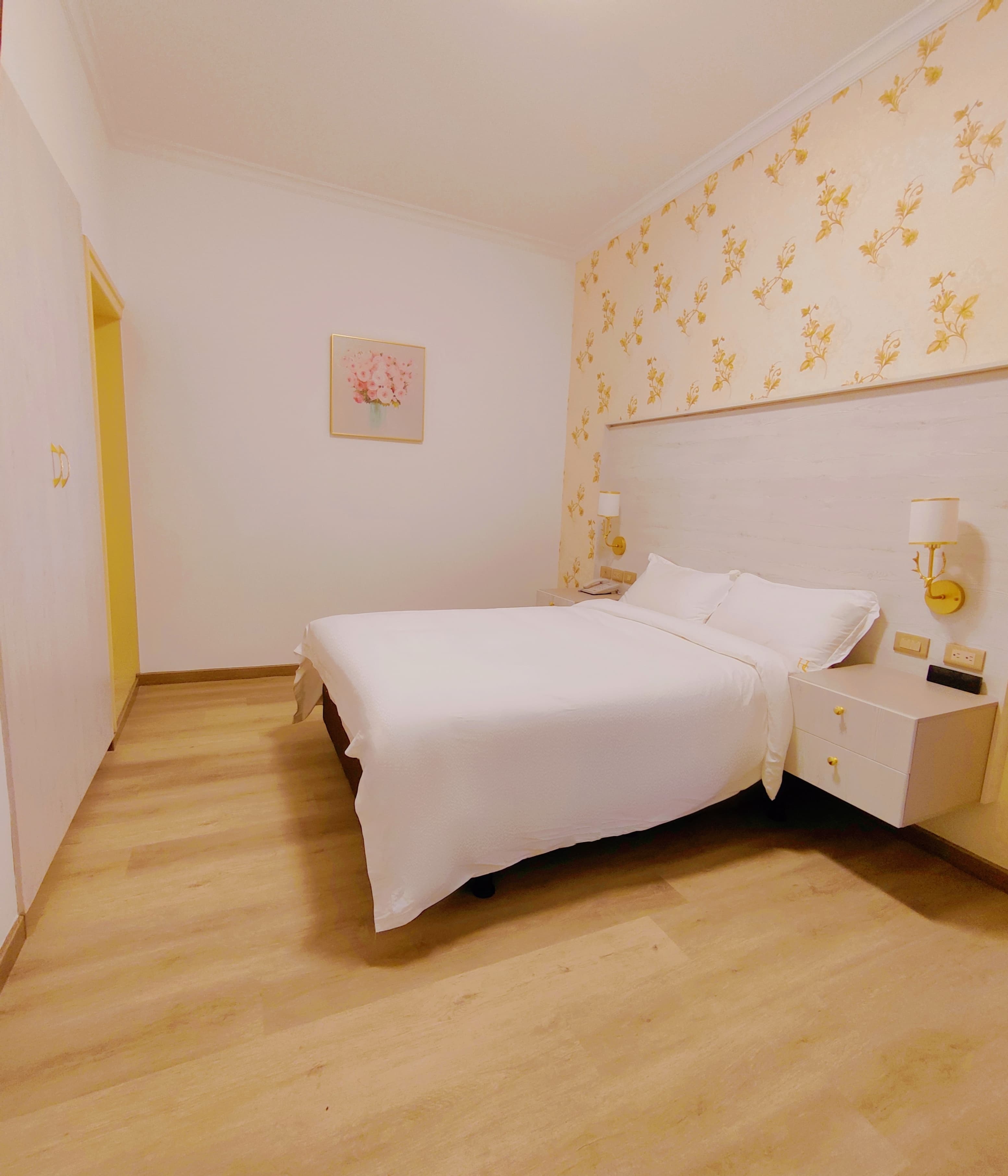 Double or Twin One Bed