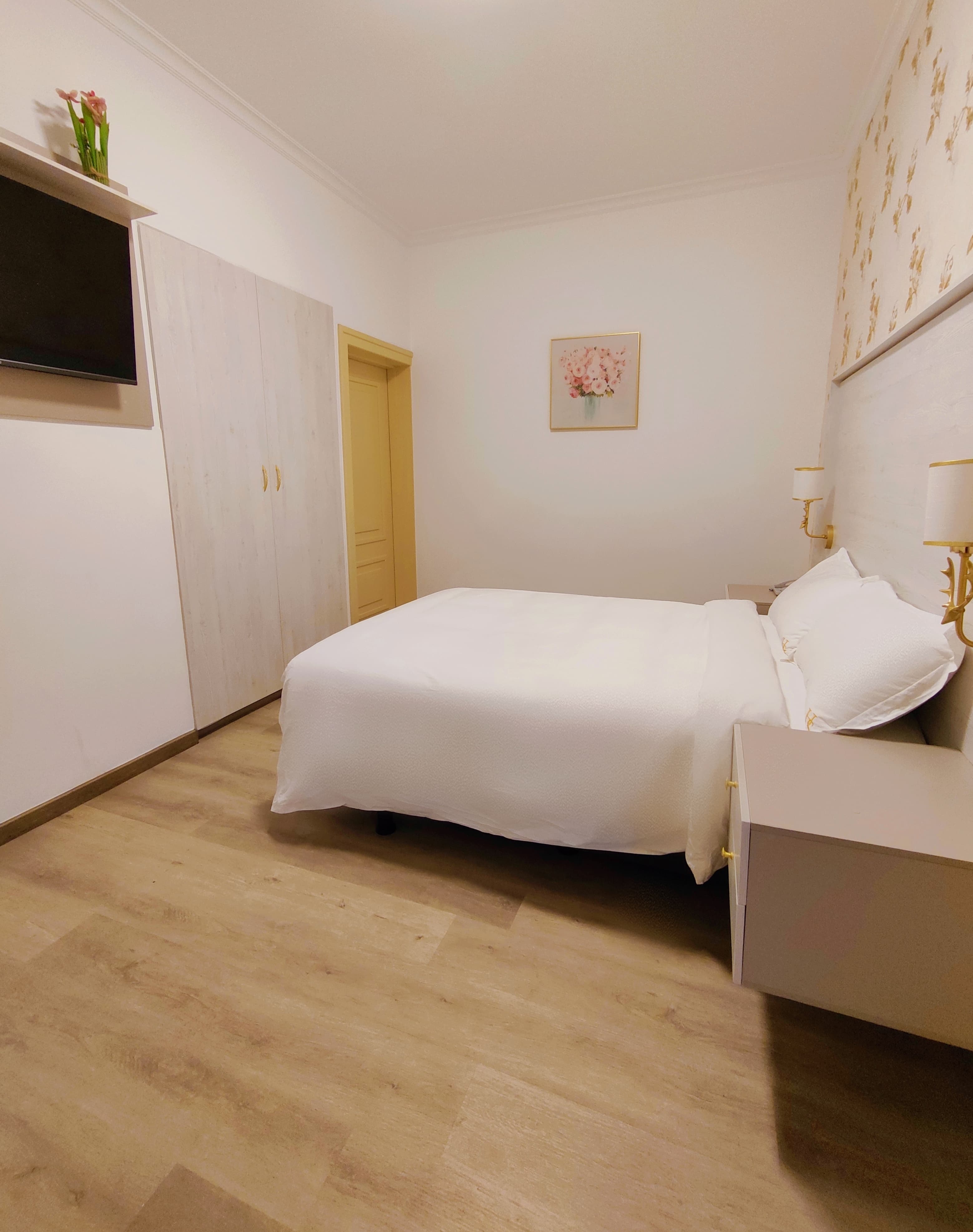 Double or Twin One Bed