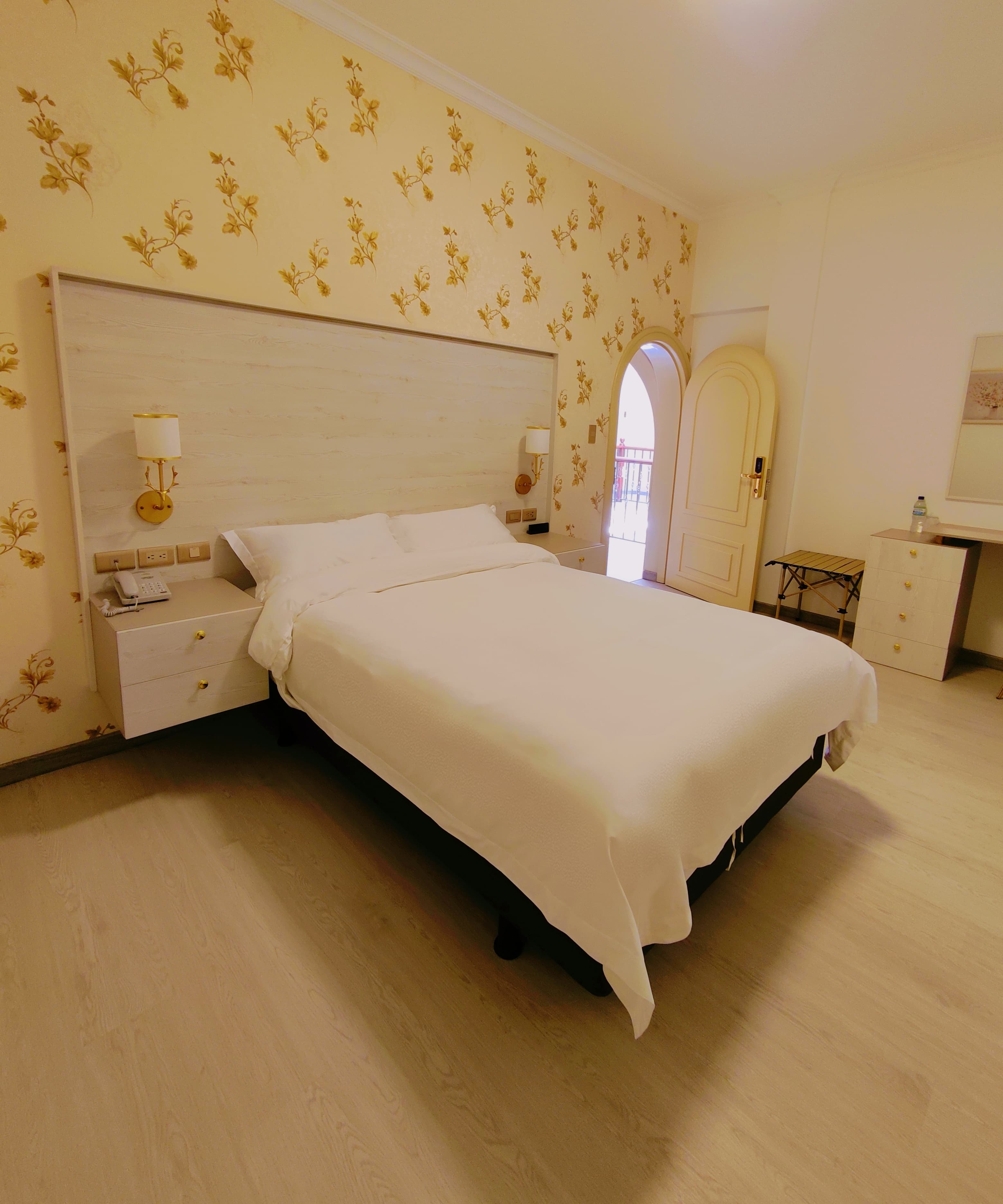 Double or Twin One Bed